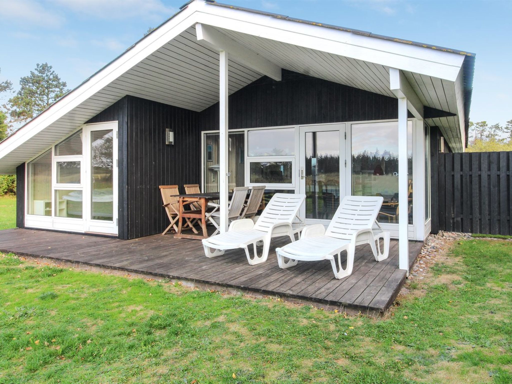 "Tuulikki" - 1.6km from the sea — Terrace (2 of 20)