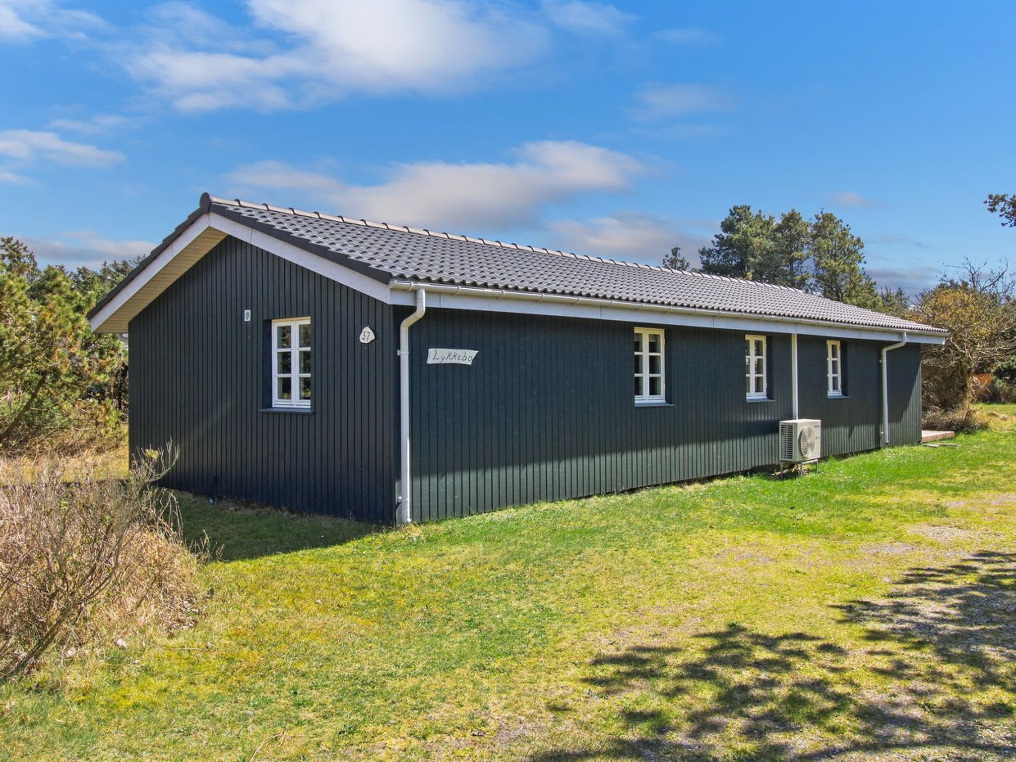 "Marja" - 1.3km from the sea - Buiten