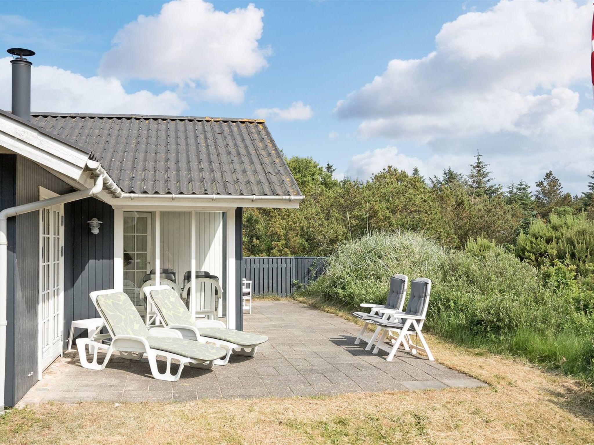 "Dines" - 1km from the sea-Buiten