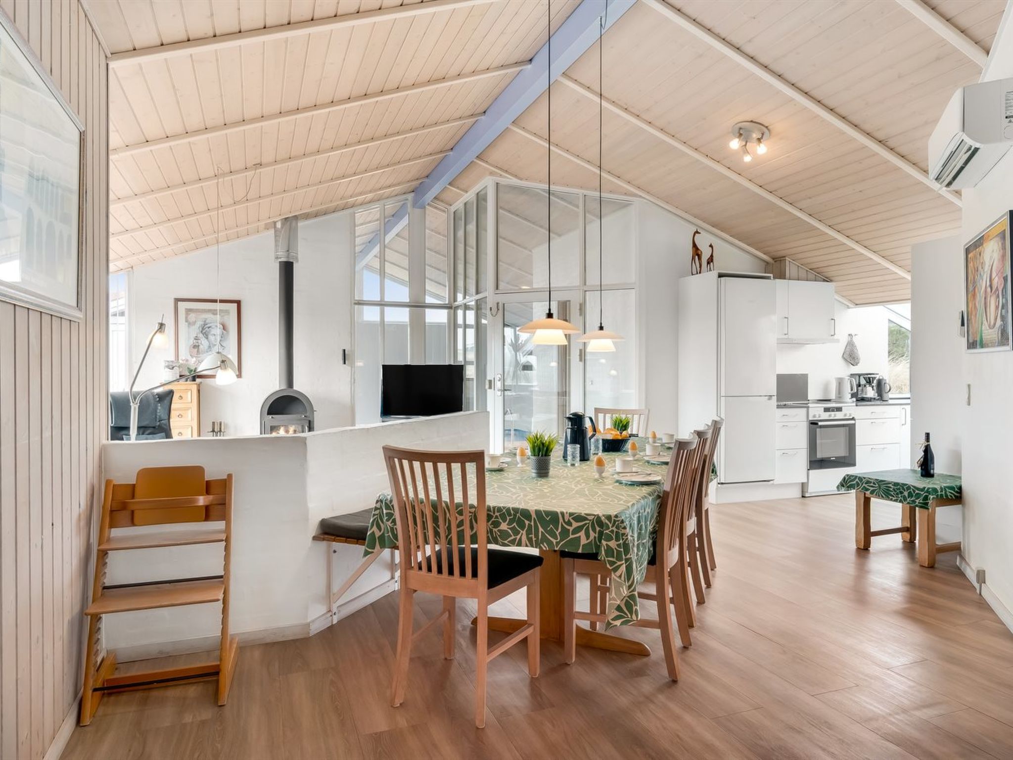 "Petkana" - 700m from the sea - Binnen