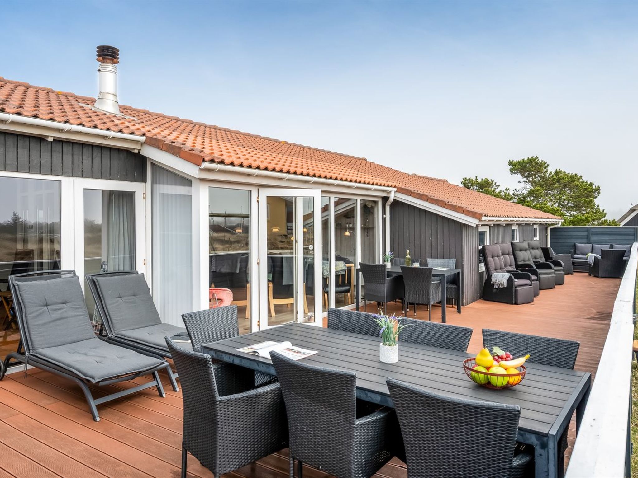 "Petkana" - 700m from the sea - Buiten