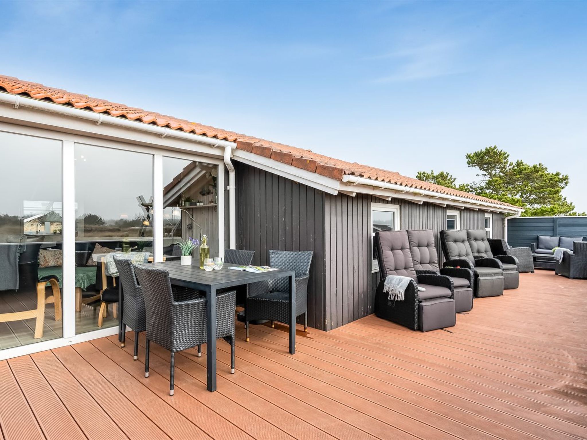 "Petkana" - 700m from the sea - Buiten