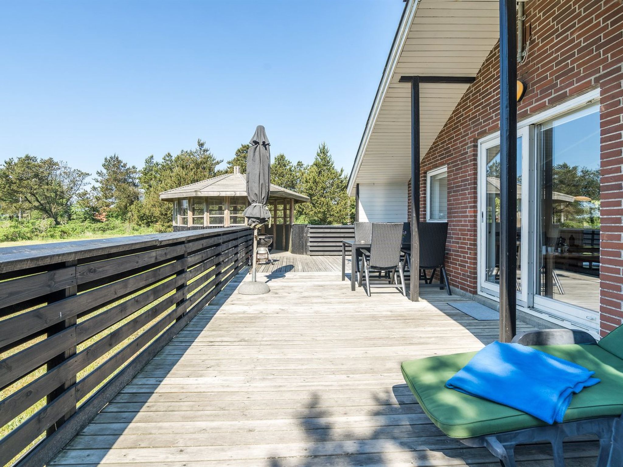 "Elinbjörn" - 1km from the sea-Buiten