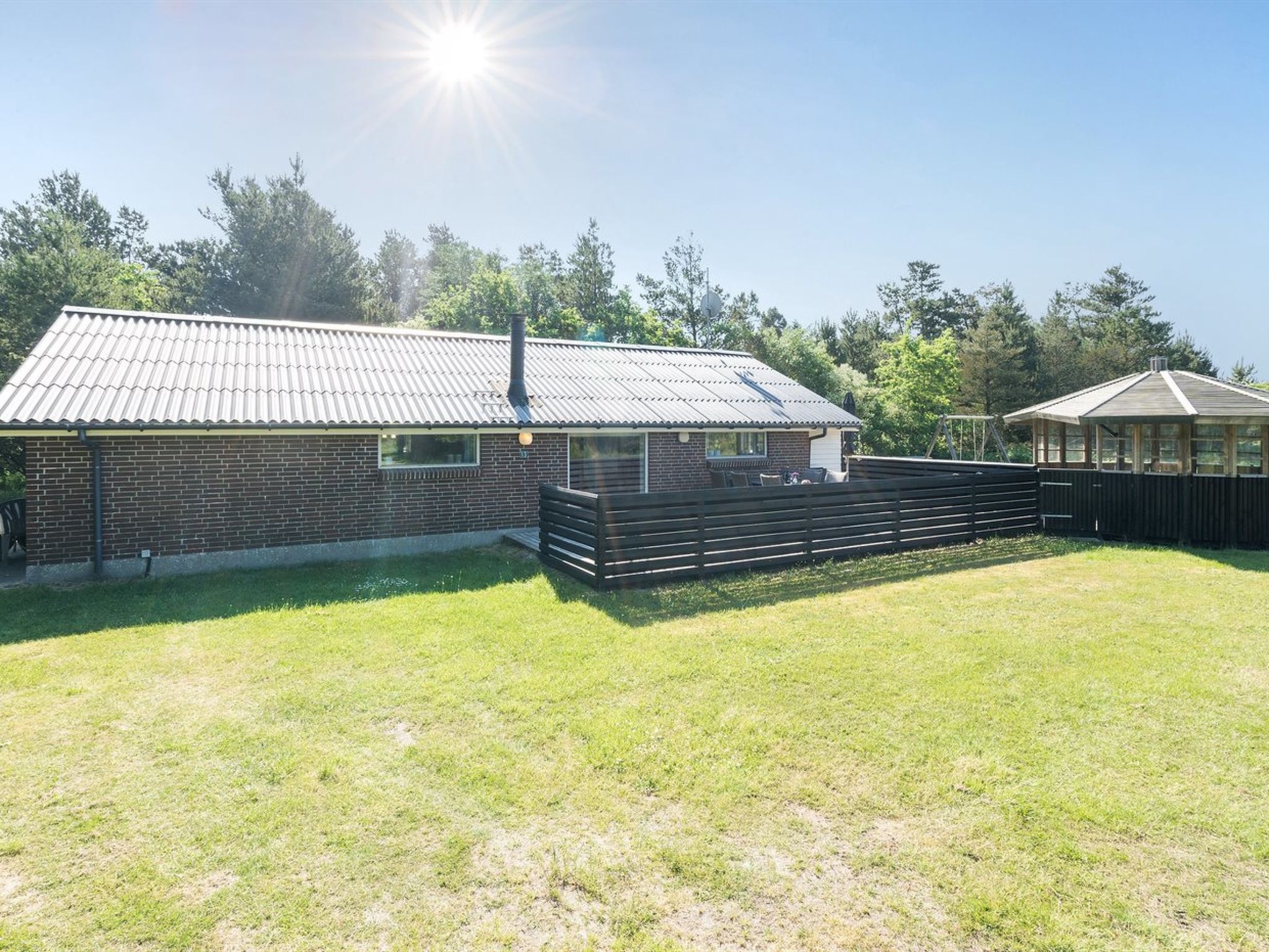 "Elinbjörn" - 1km from the sea-Buiten