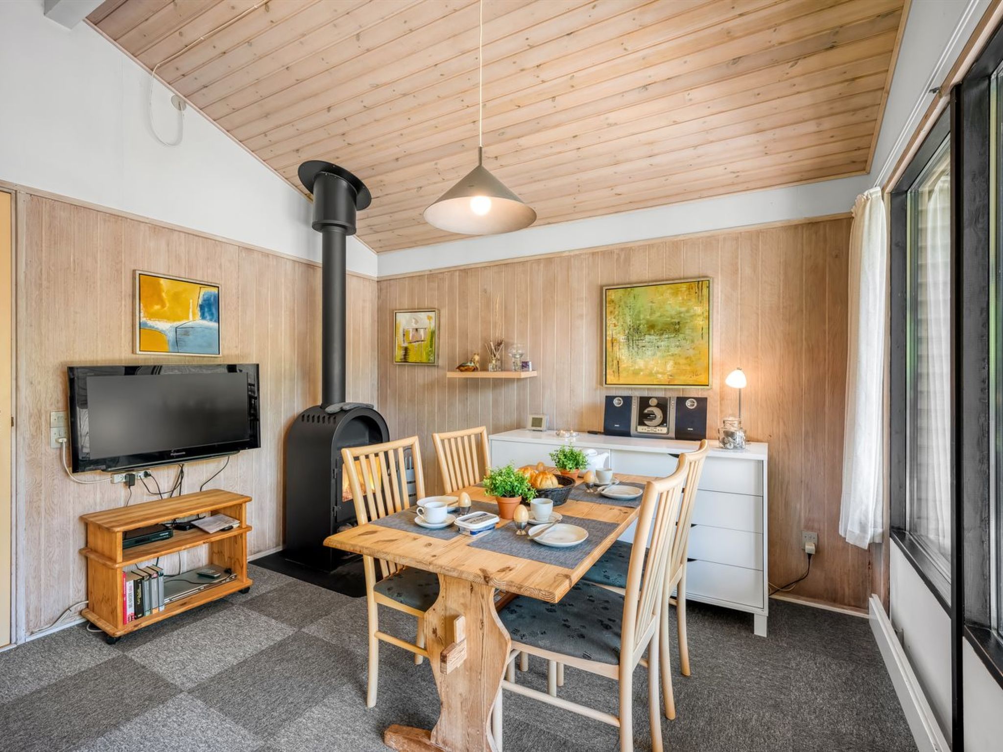 "Borghild" - 1.5km from the sea-Binnen