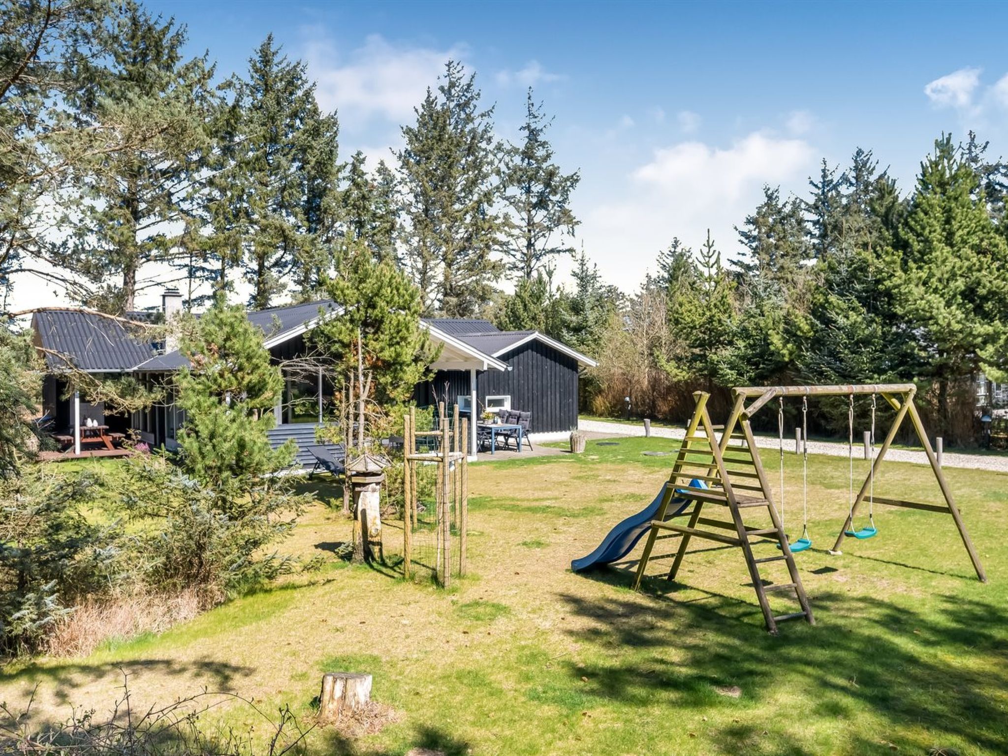 "Sora" - 2km from the sea