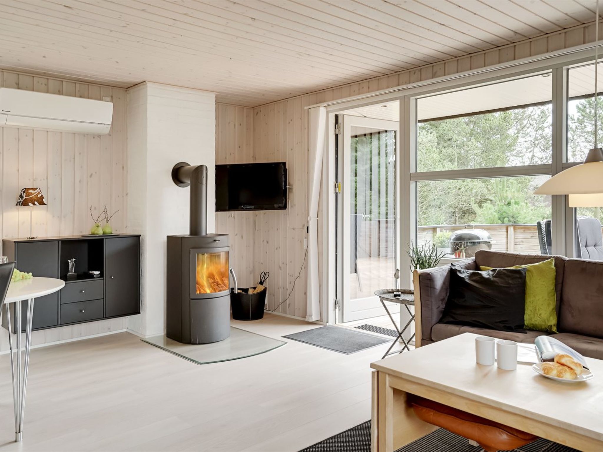 "Snioulf" - 1km from the sea - Binnen