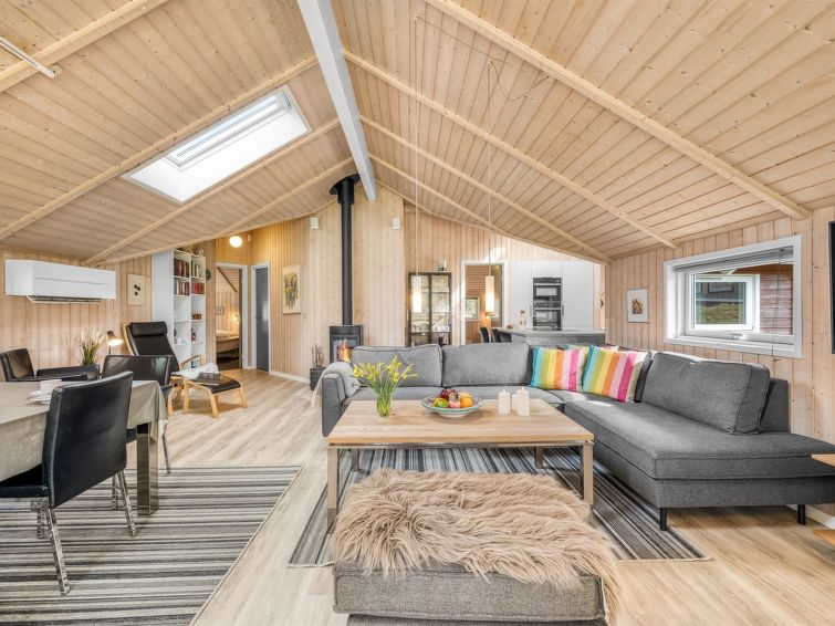 Search and Stay destination Vejers Strand, Denmark from AU$ 362. "Anisette" - 1km from the sea in Western Jutland