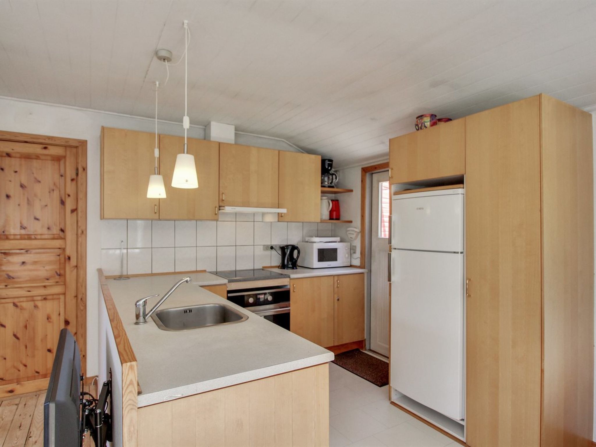 "Ahti" - 900m from the sea - Dedans