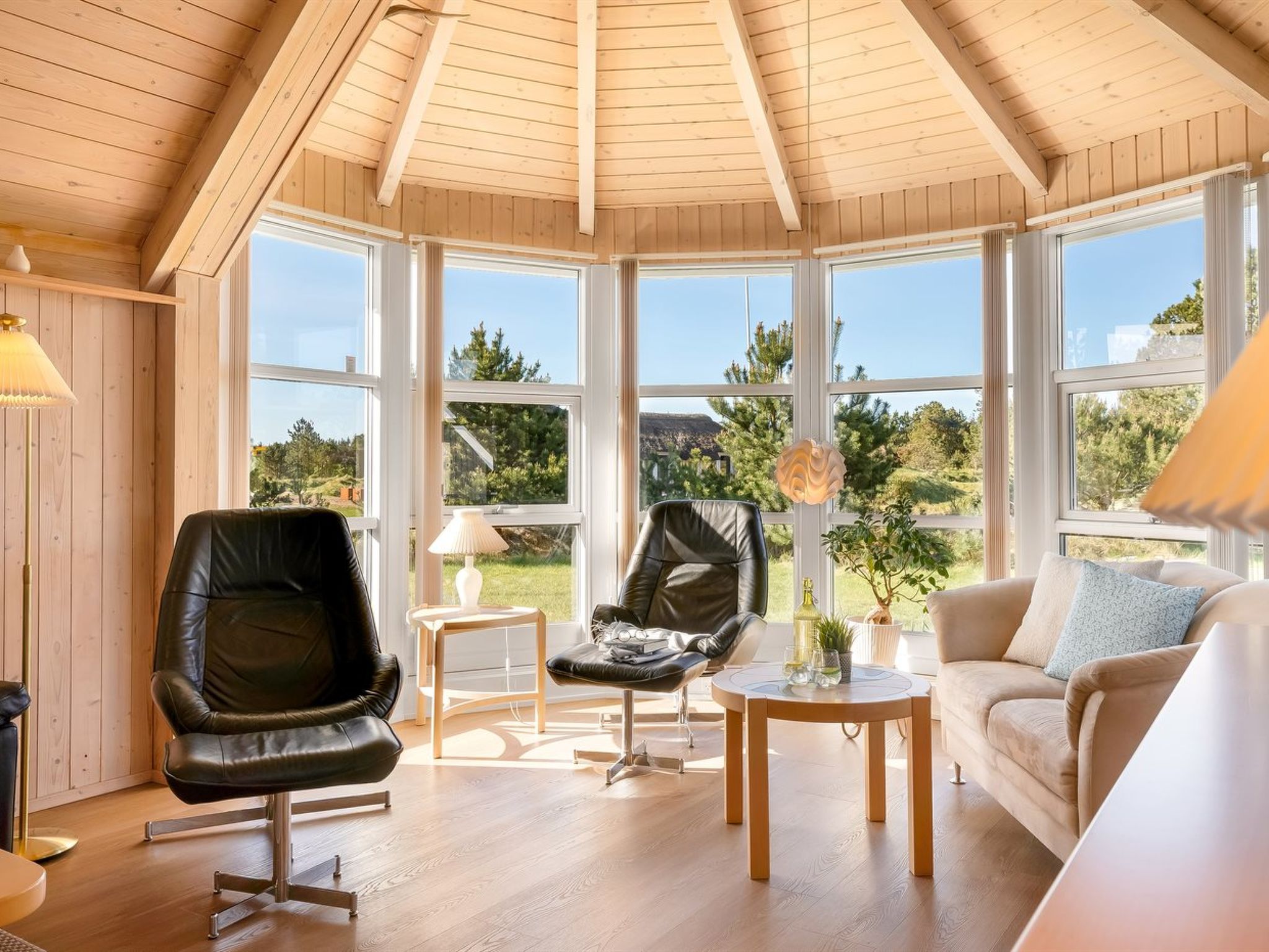 "Ansine" - 1.2km from the sea