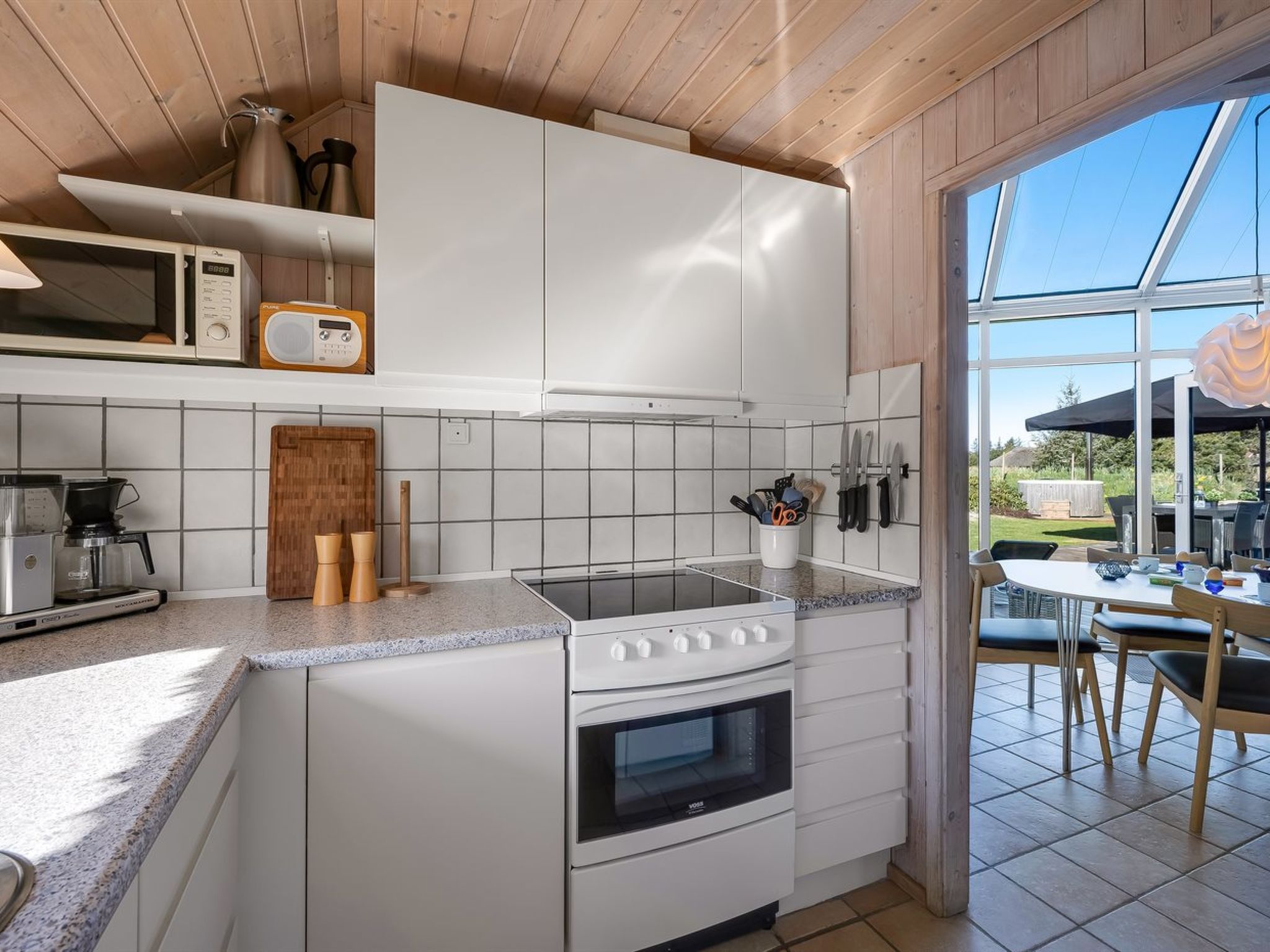 "Ansine" - 1.2km from the sea - Inside
