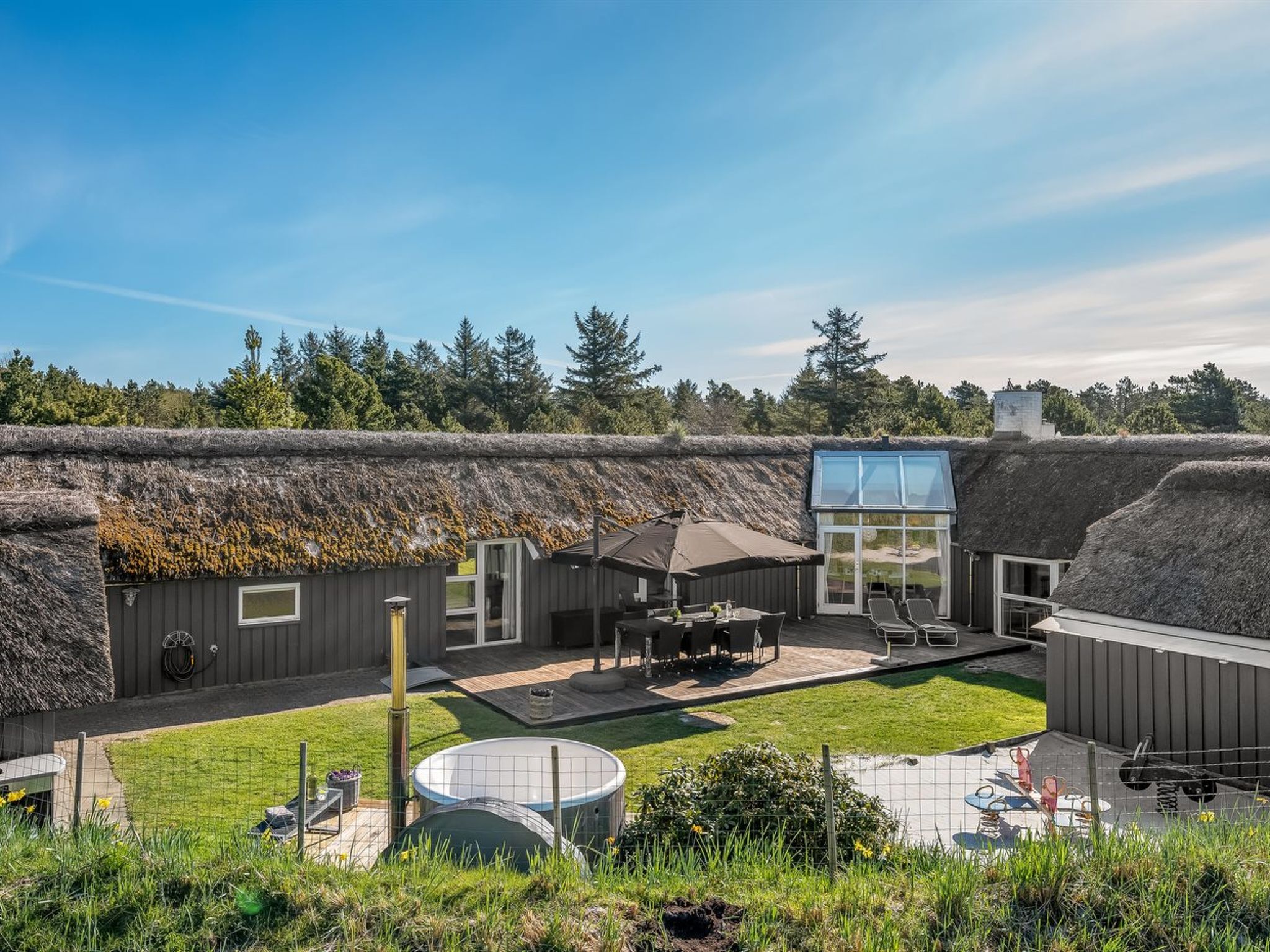 "Ansine" - 1.2km from the sea - Outside
