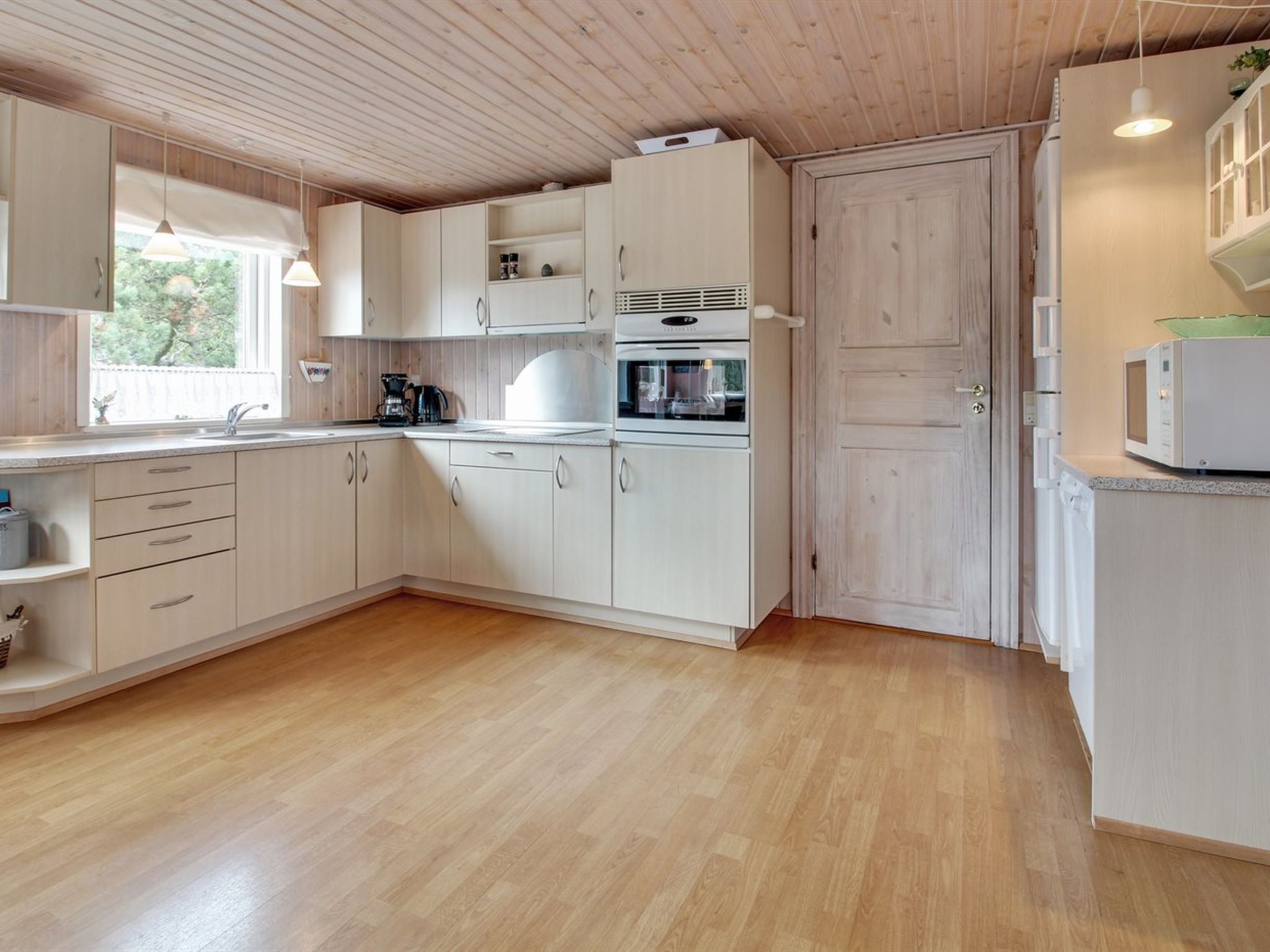 "Annakarin" - 500m from the sea-Inside