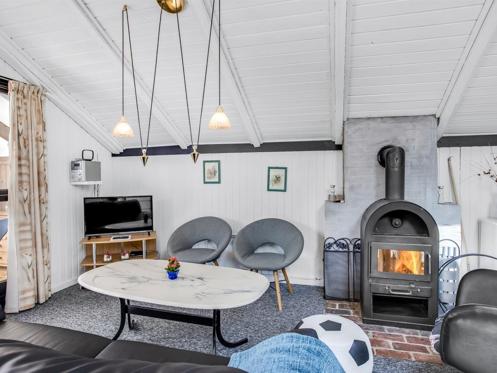 "Solvejk" - 800m from the sea-Binnen