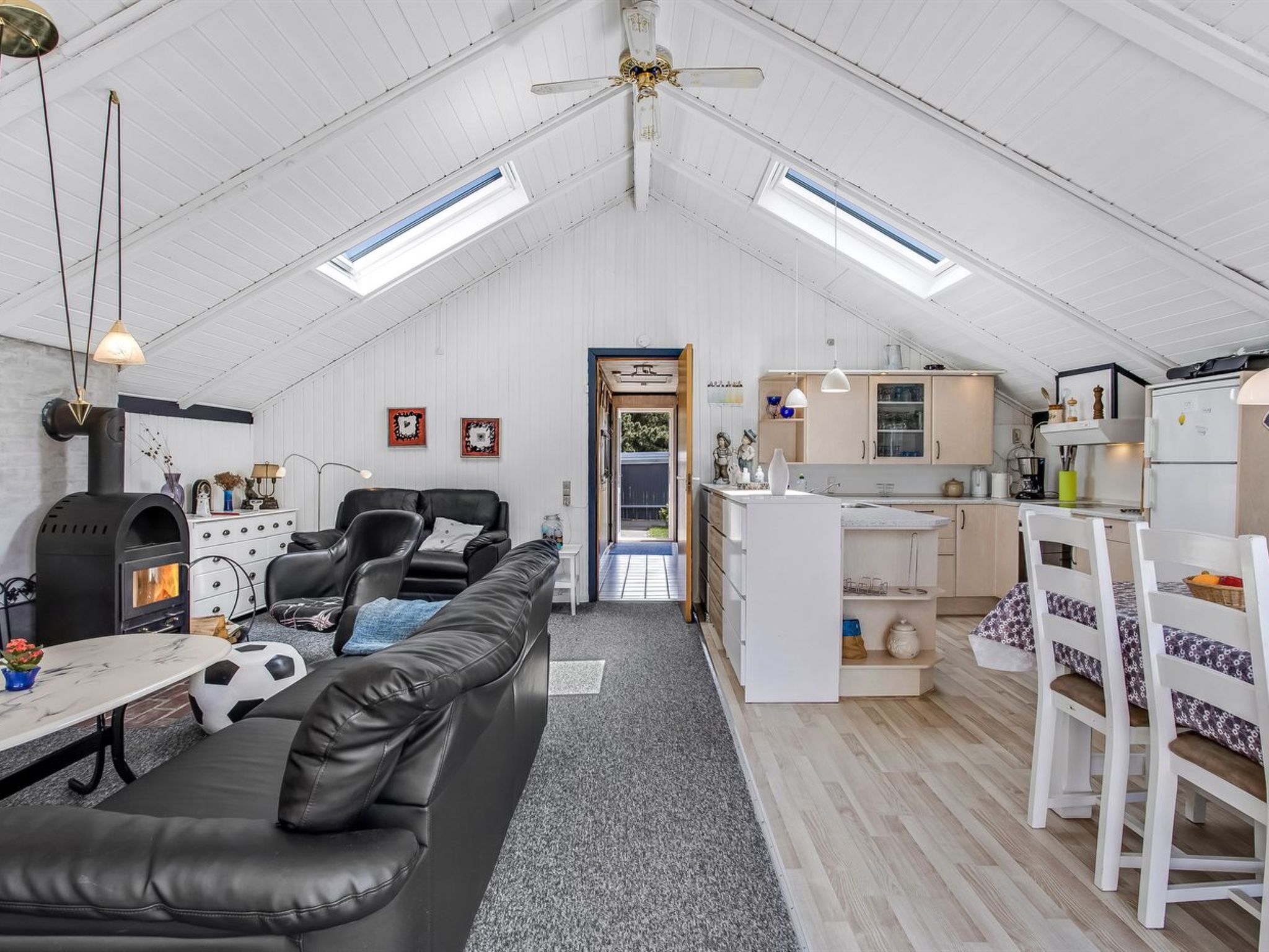 "Solvejk" - 800m from the sea - Drinnen