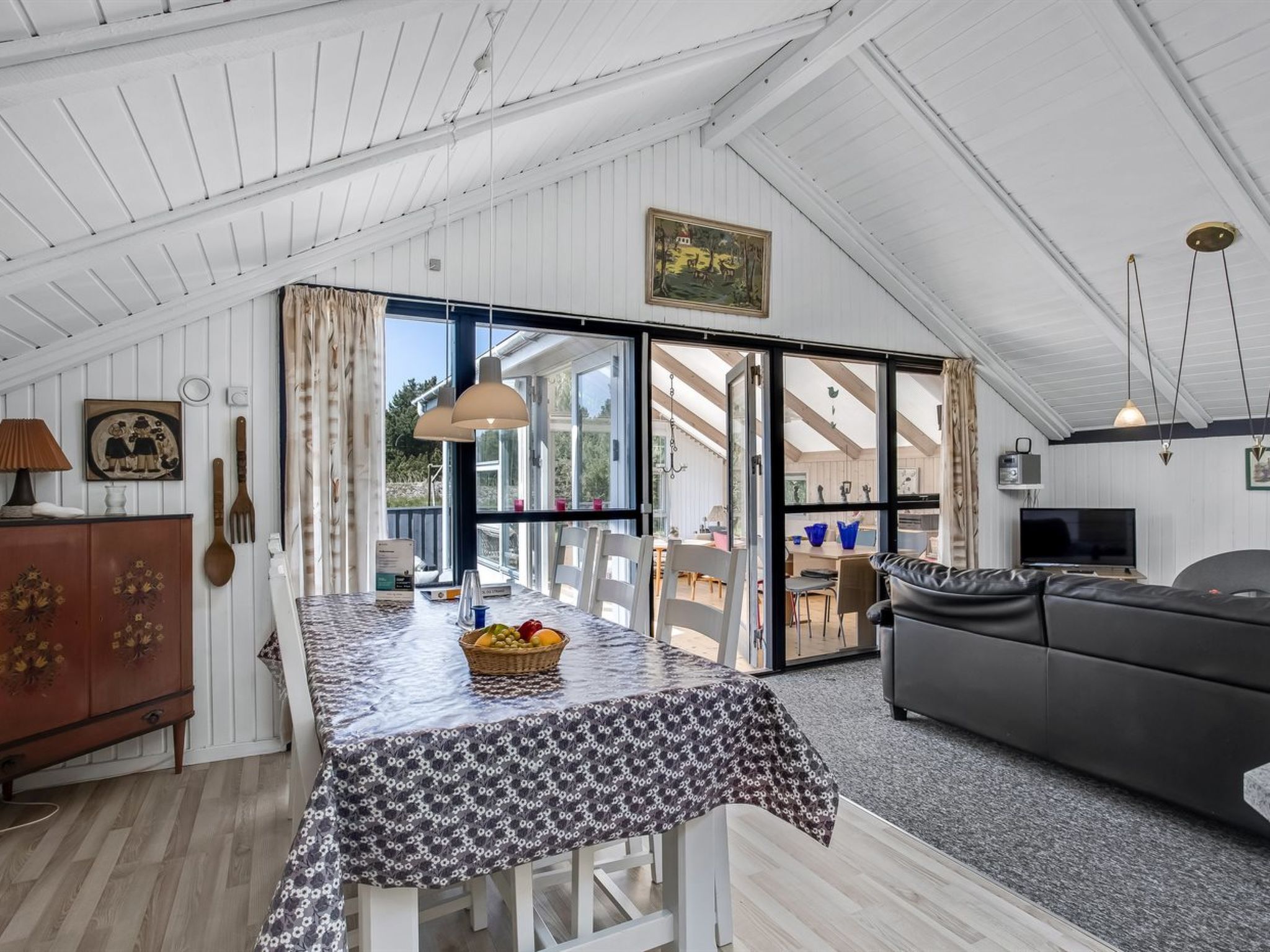 "Solvejk" - 800m from the sea - Drinnen