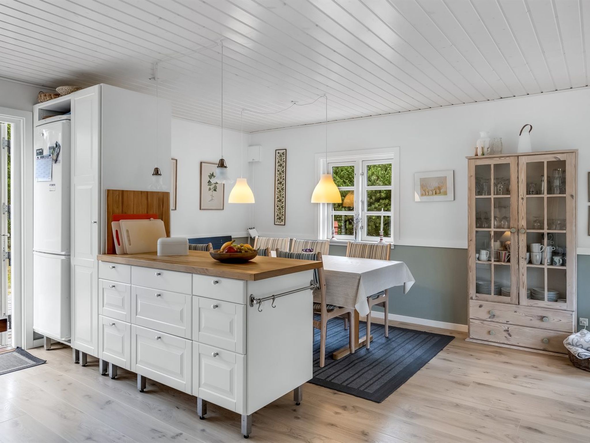 "Ruven" - 500m from the sea - Binnen
