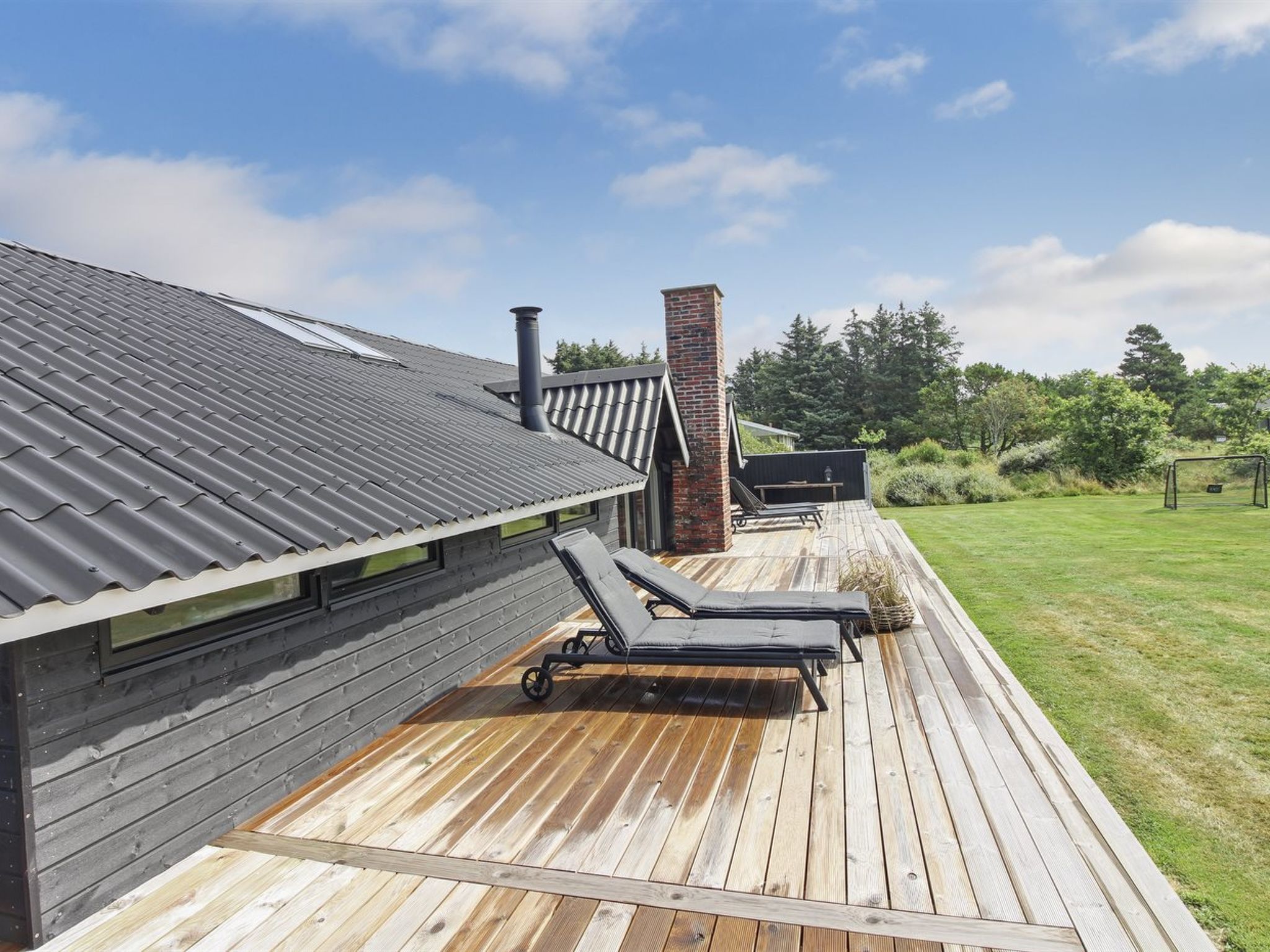 "Ellenora" - 1km from the sea - Buiten
