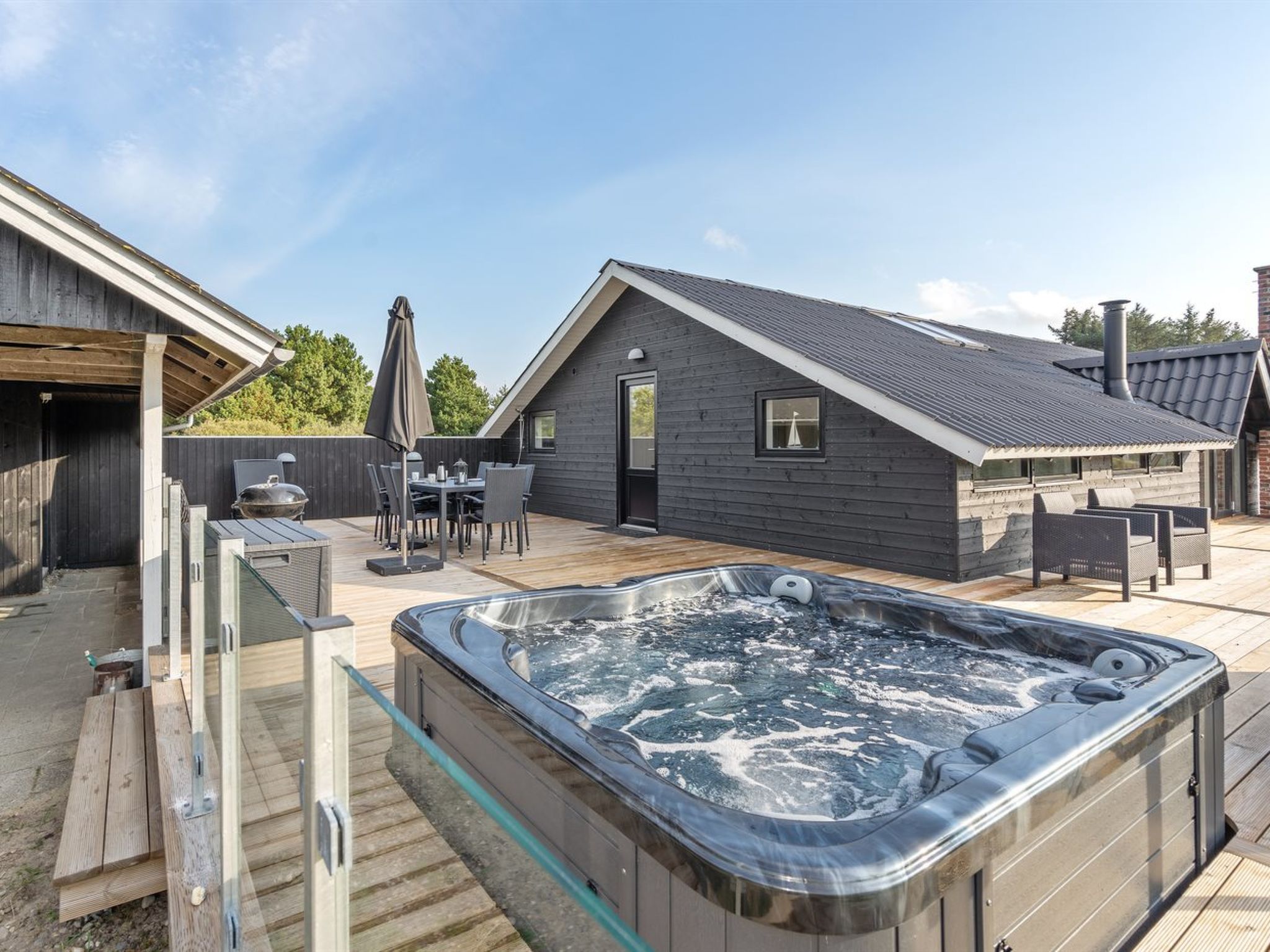 "Ellenora" - 1km from the sea-Buiten