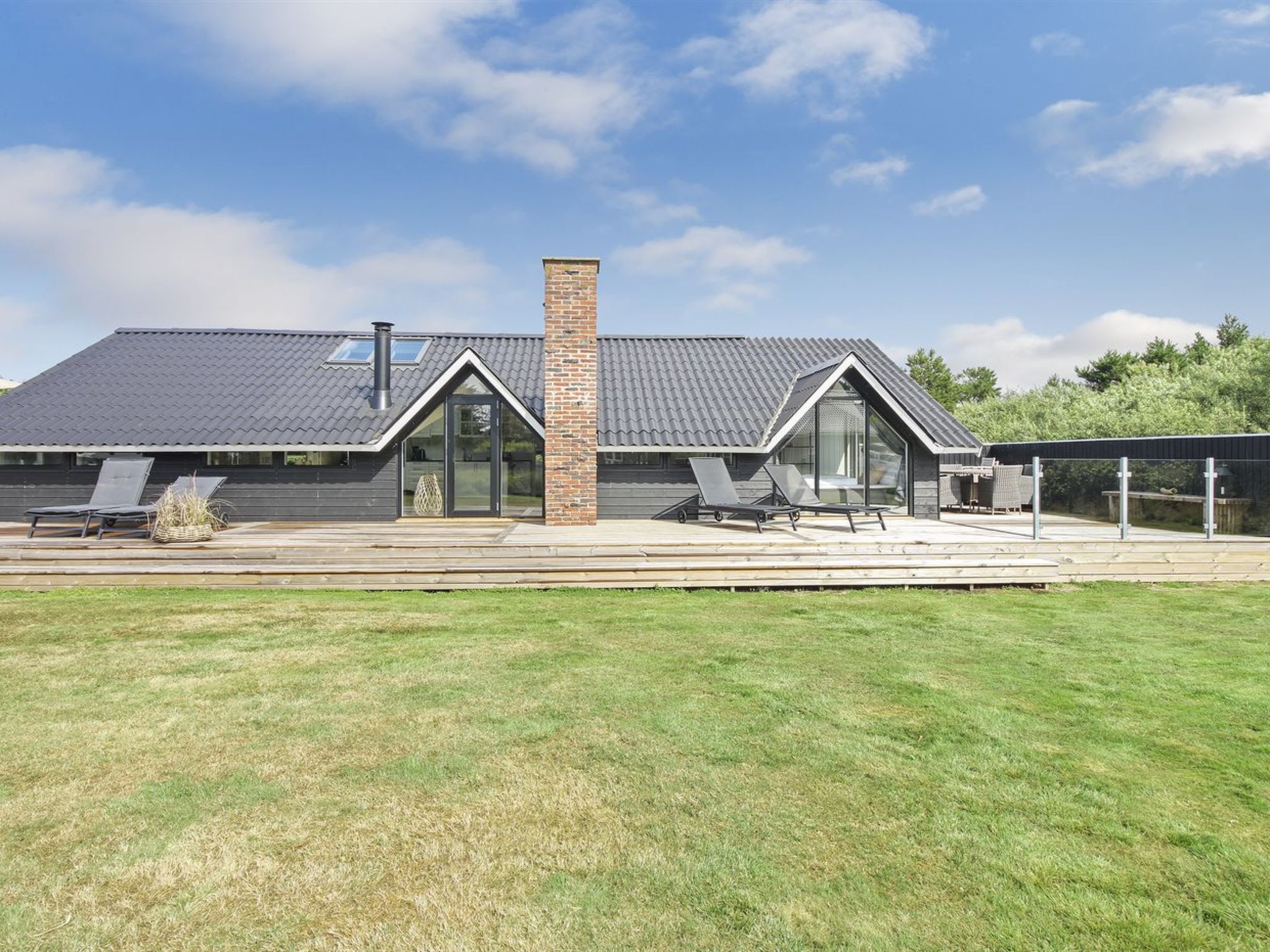 "Ellenora" - 1km from the sea - Buiten