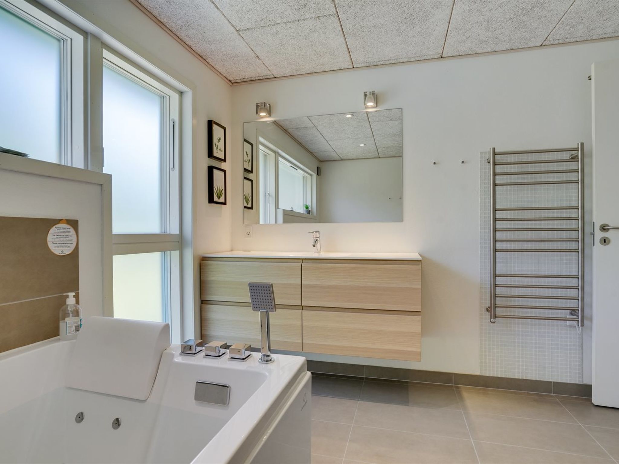 "Delan" - 1.3km from the sea - Inside