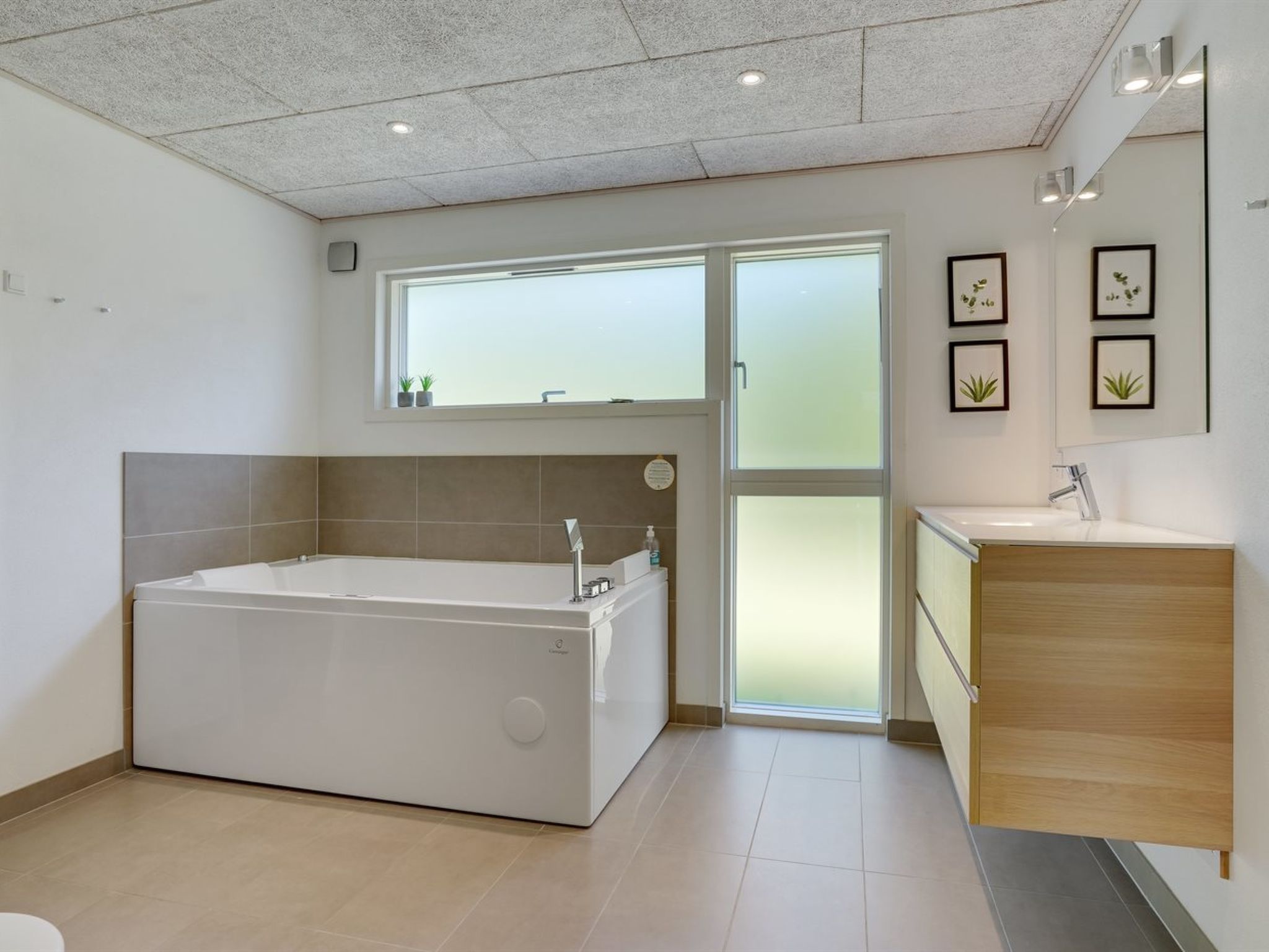 "Delan" - 1.3km from the sea - Inside