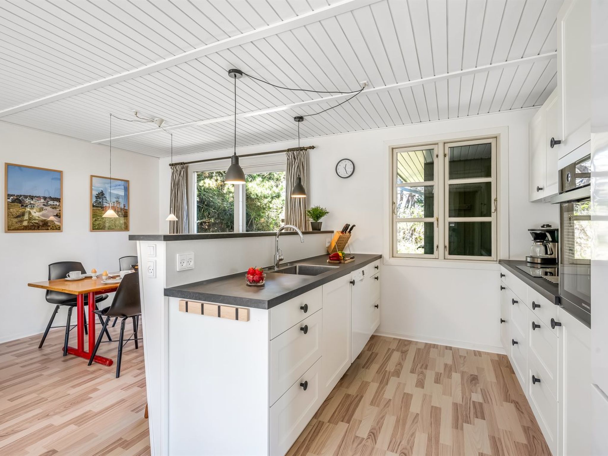 "Edite" - 500m from the sea - Binnen