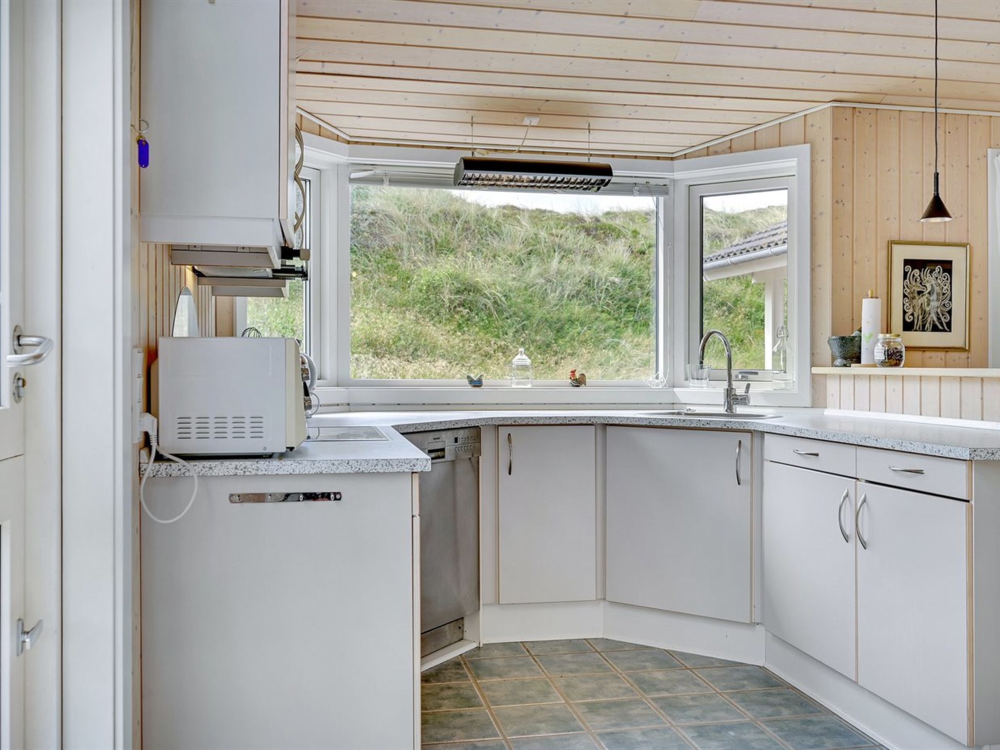 "Asvalde" - 150m from the sea - Binnen