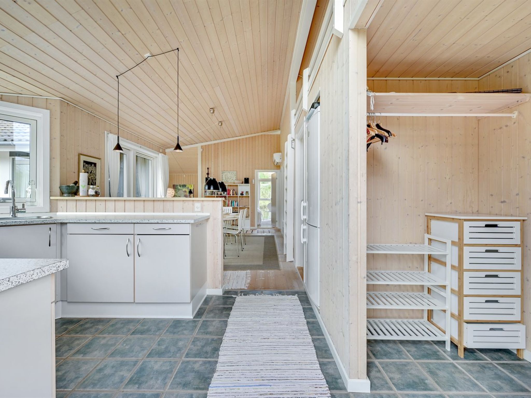"Asvalde" - 150m from the sea - Binnen