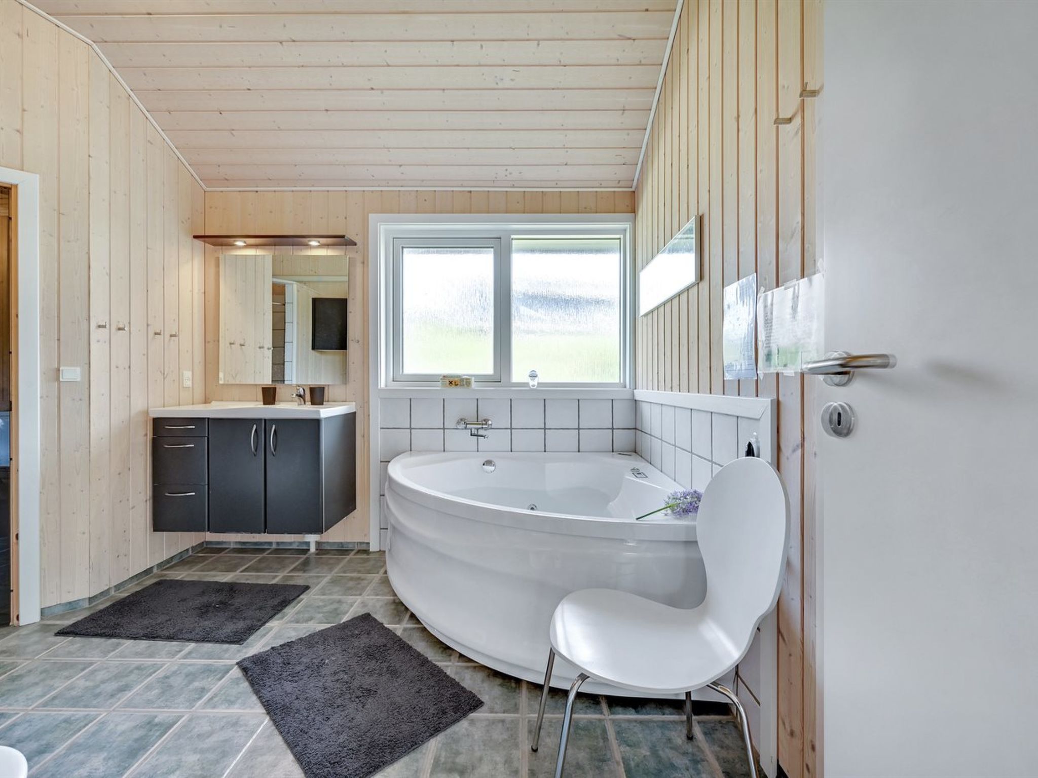 "Asvalde" - 150m from the sea - Binnen