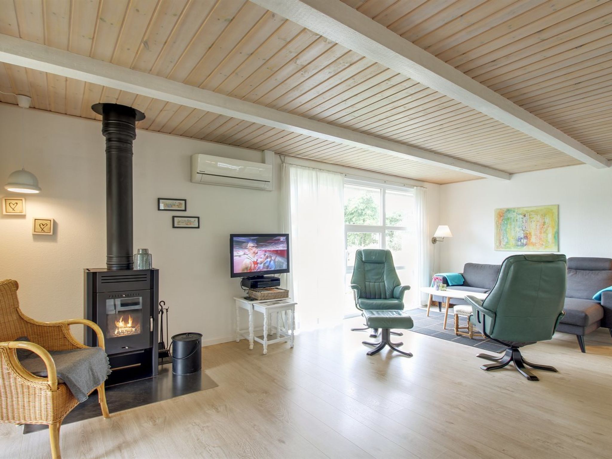 "Livia" - 900m from the sea