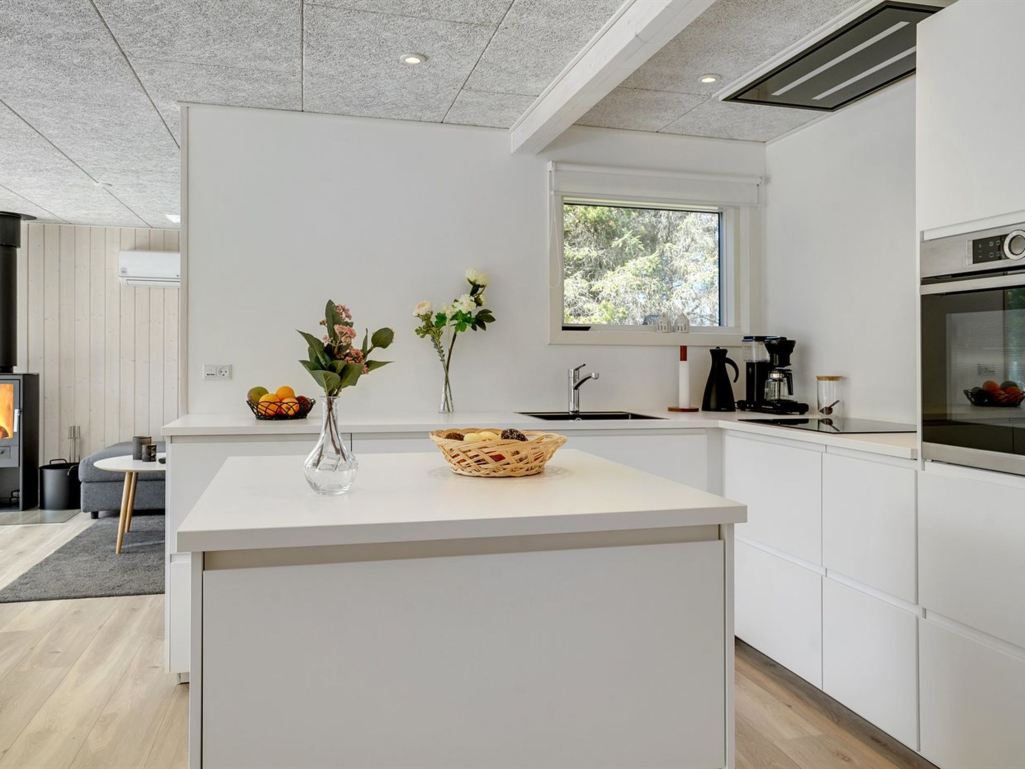 "Arnetta" - 1.5km from the sea-Binnen