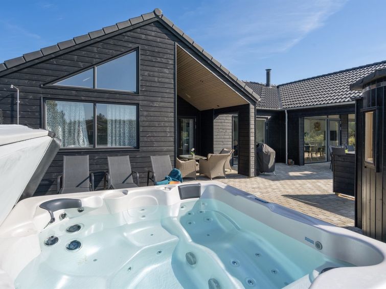 Search and Stay destination Vejers Strand, Denmark from AU$ 1,808. "Uthwagin" - 850m from the sea in Western Jutland
