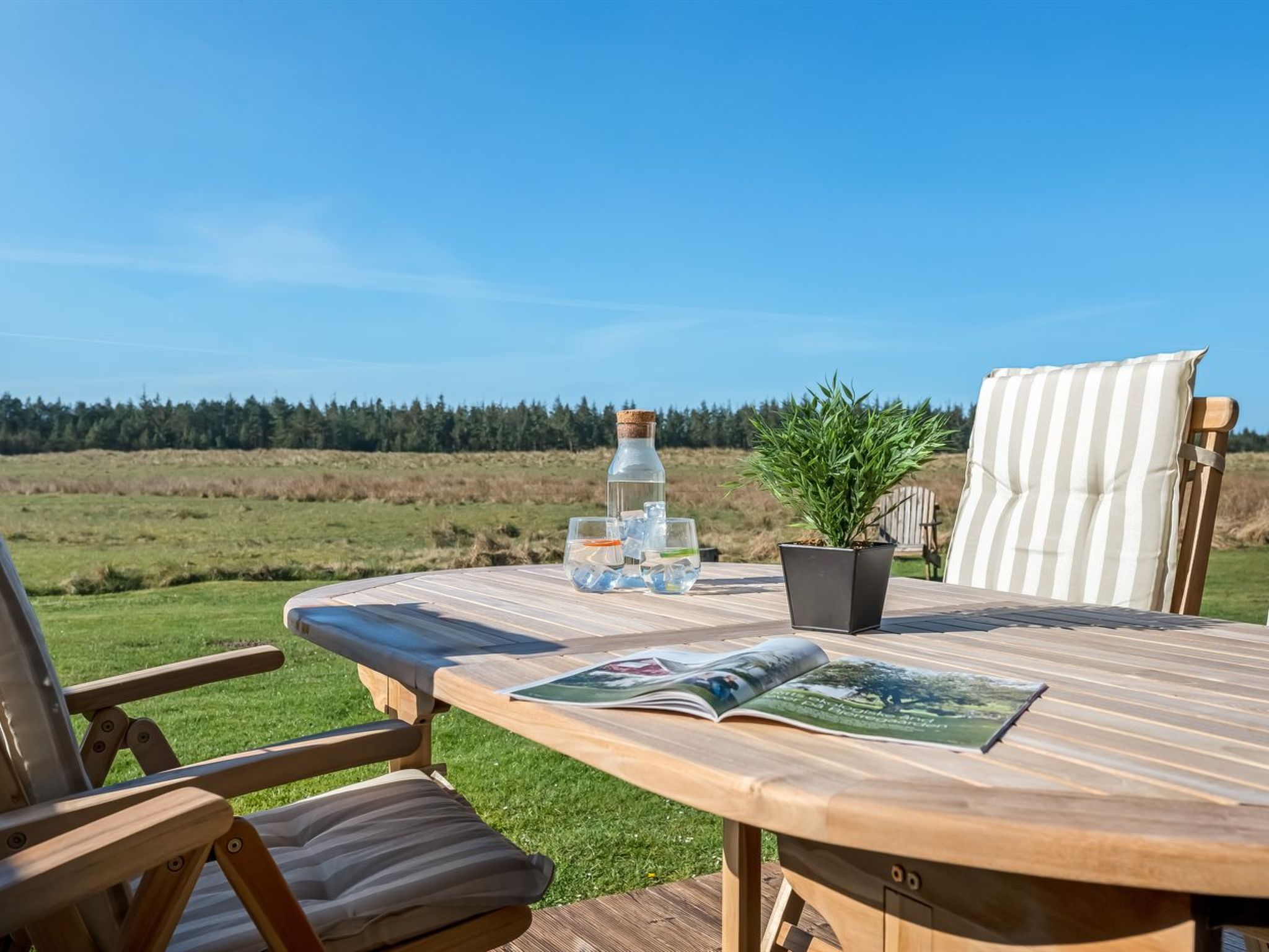 "Agnesa" - 1.5km from the sea