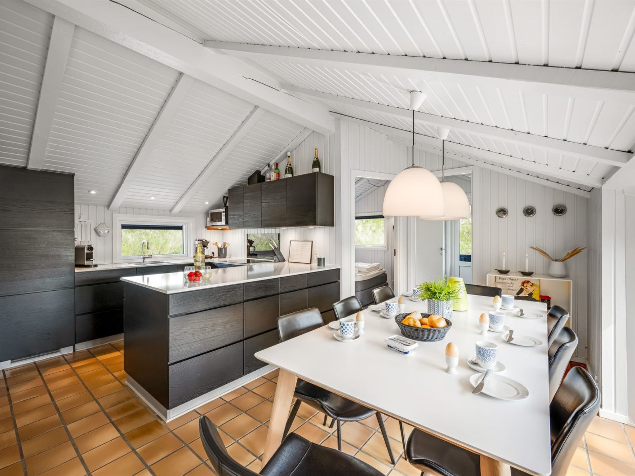 "Emin" - 700m from the sea-Binnen