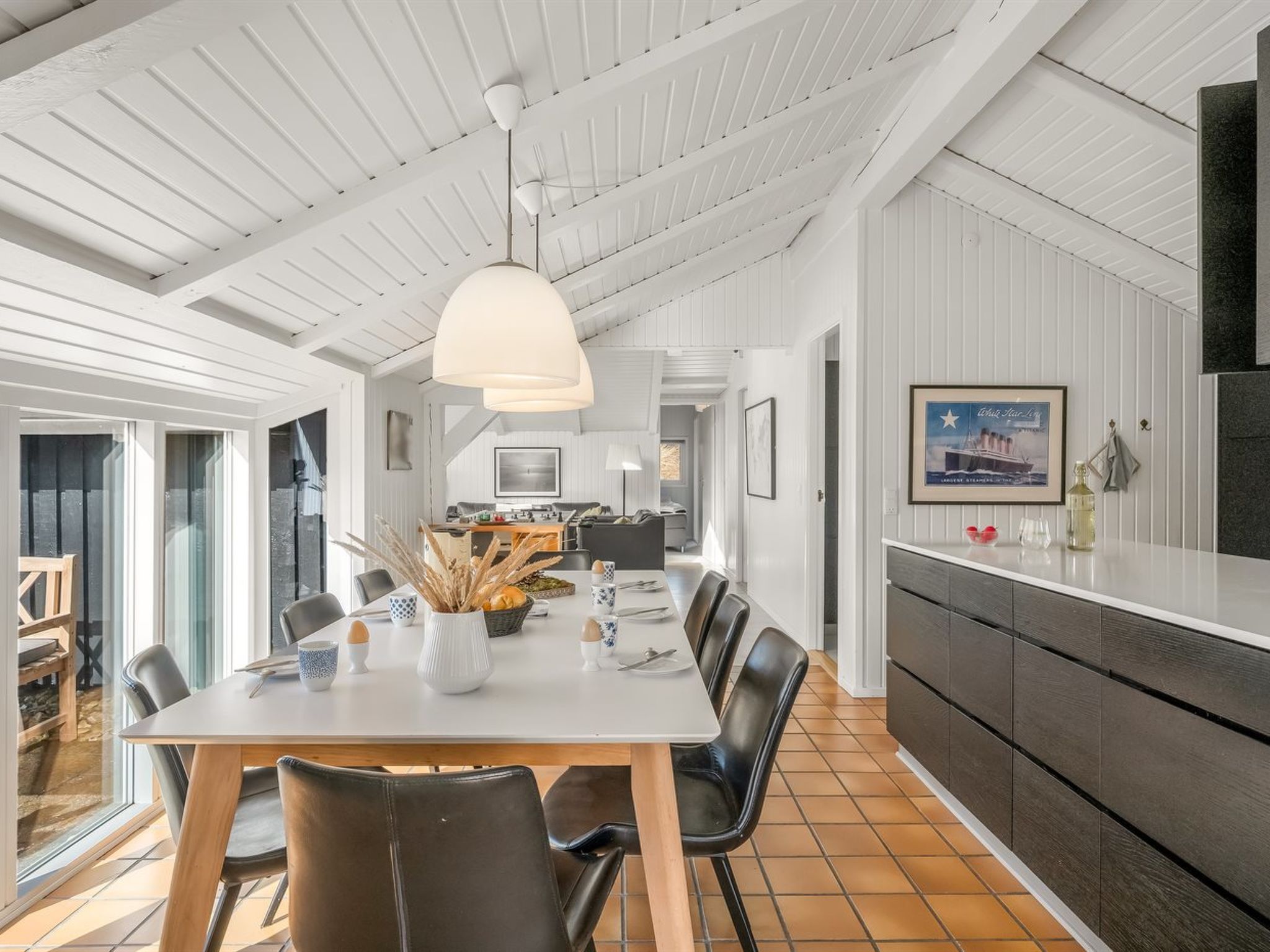 "Emin" - 700m from the sea - Binnen