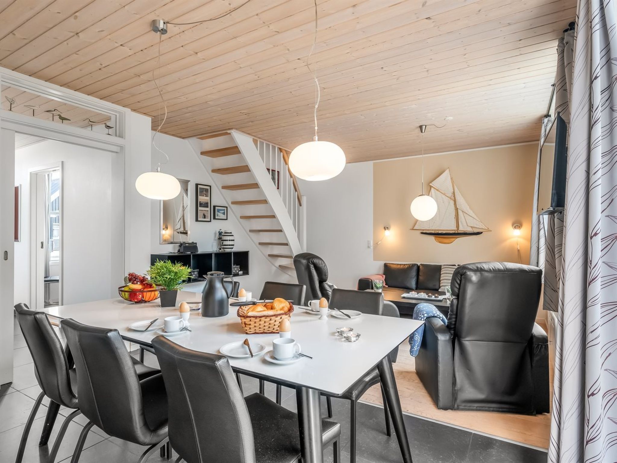 "Lucjan" - 800m from the sea - Binnen