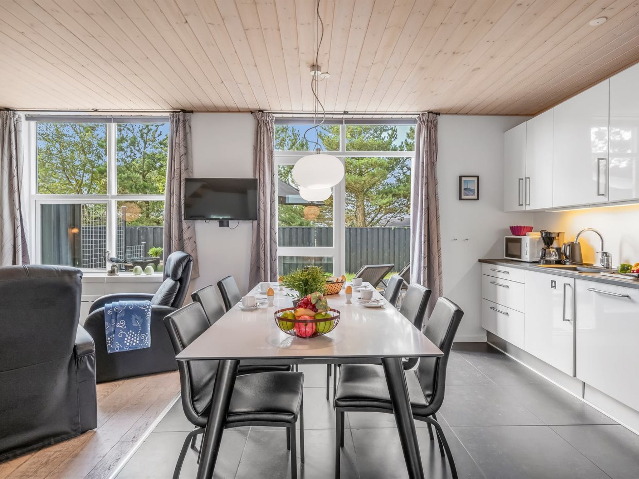 "Lucjan" - 800m from the sea - Binnen