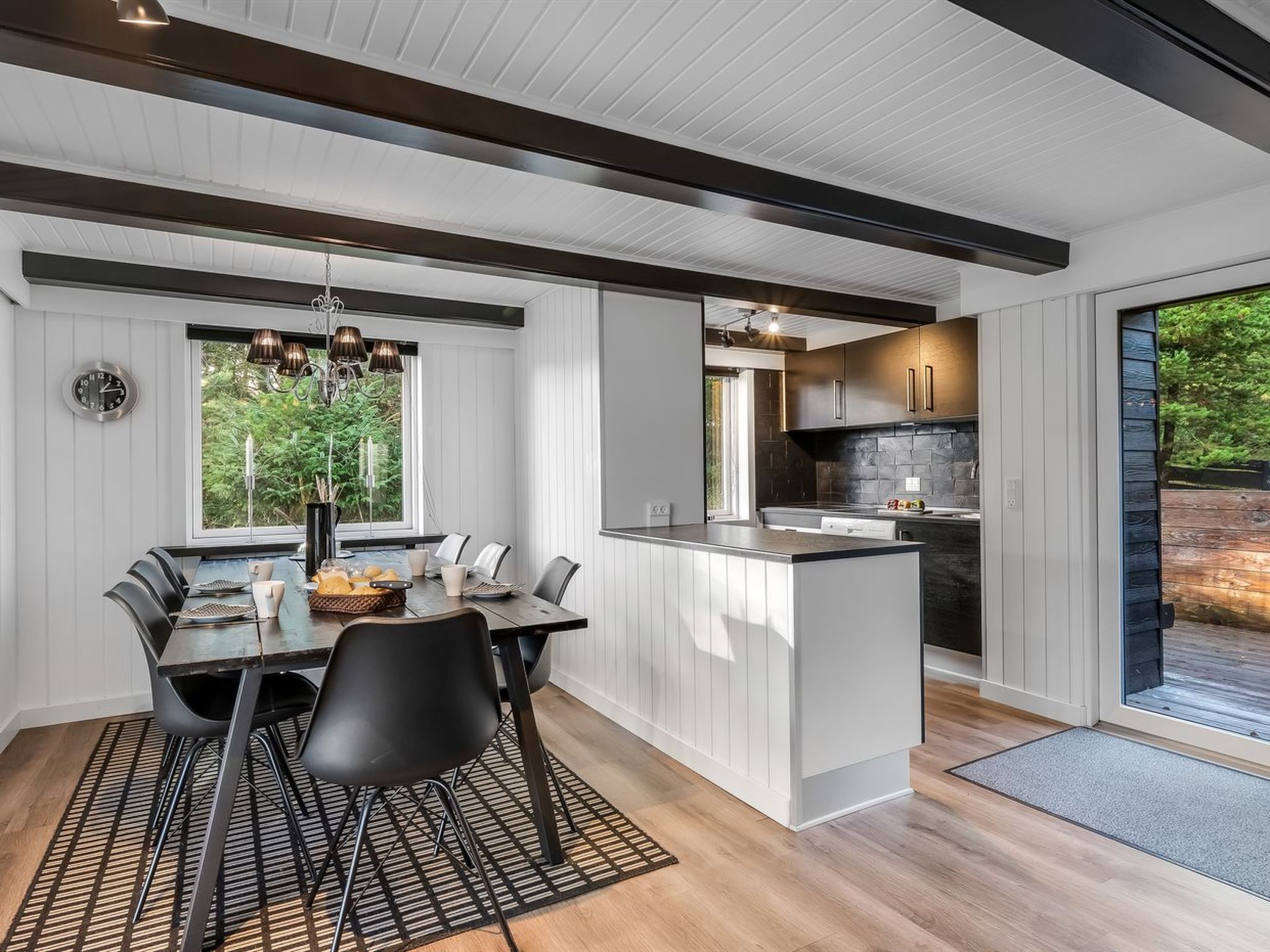 "Juditha" - 750m from the sea-Binnen