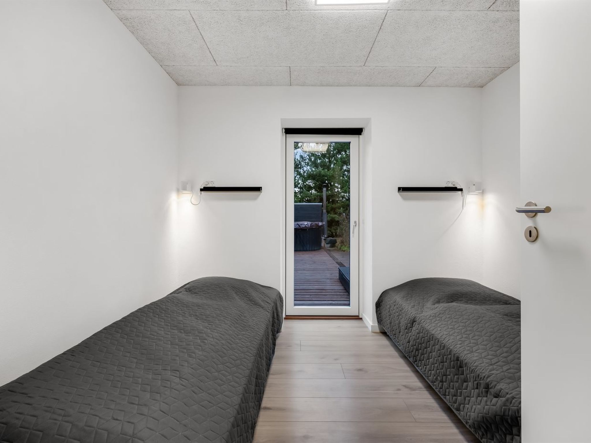 "Locan" - 1.2km from the sea-Binnen