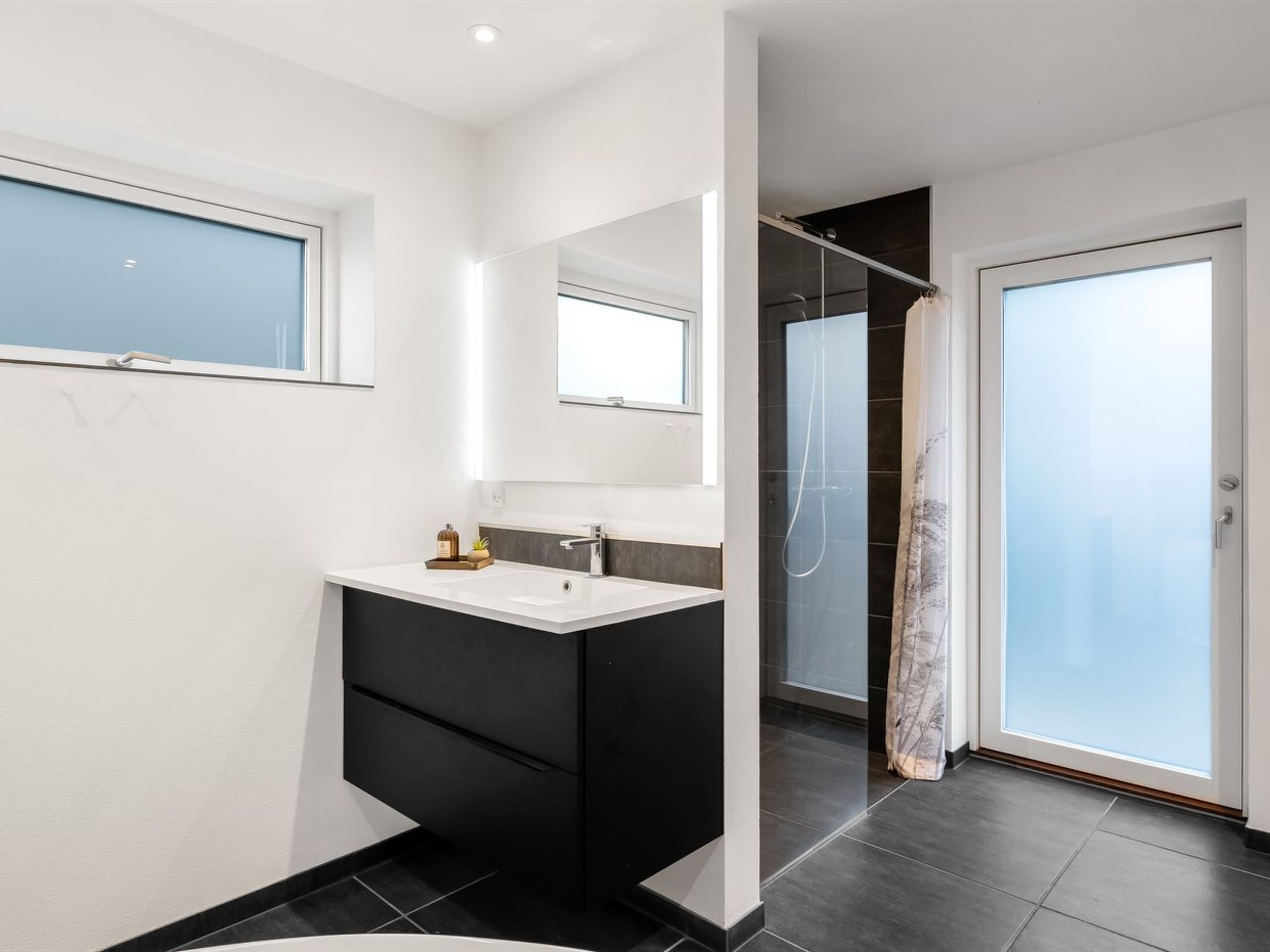 "Locan" - 1.2km from the sea-Binnen