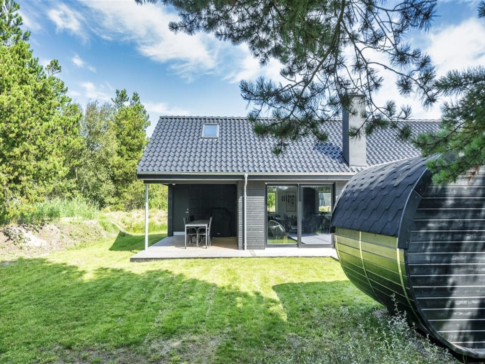 "Locan" - 1.2km from the sea-Buiten