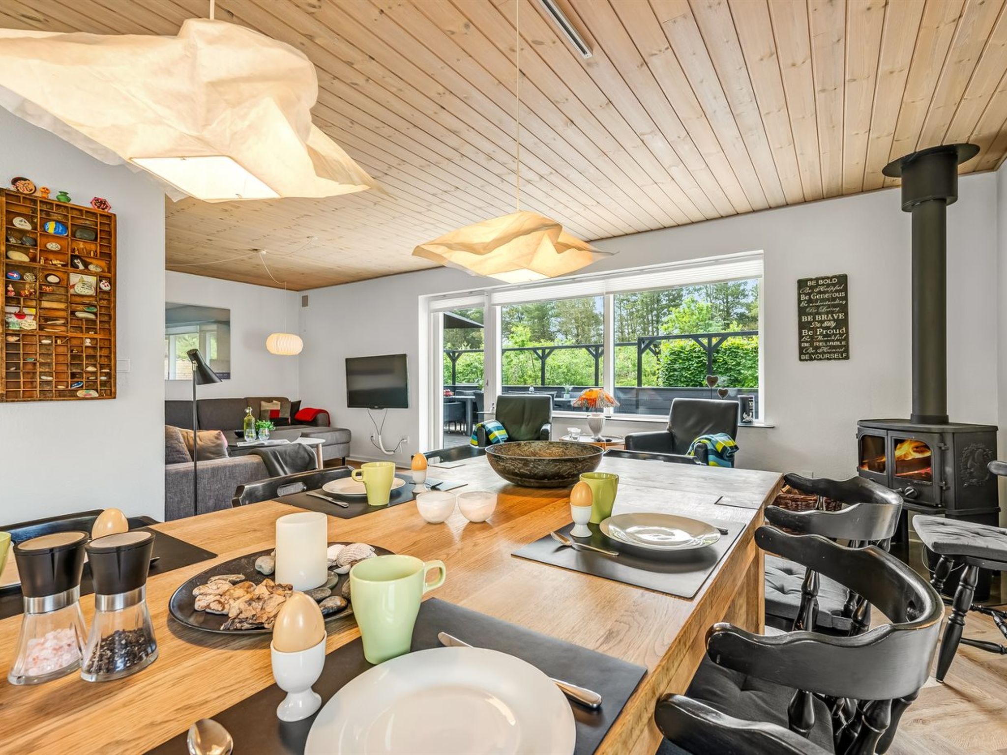 "Lavrans" - 2.5km from the sea - Binnen