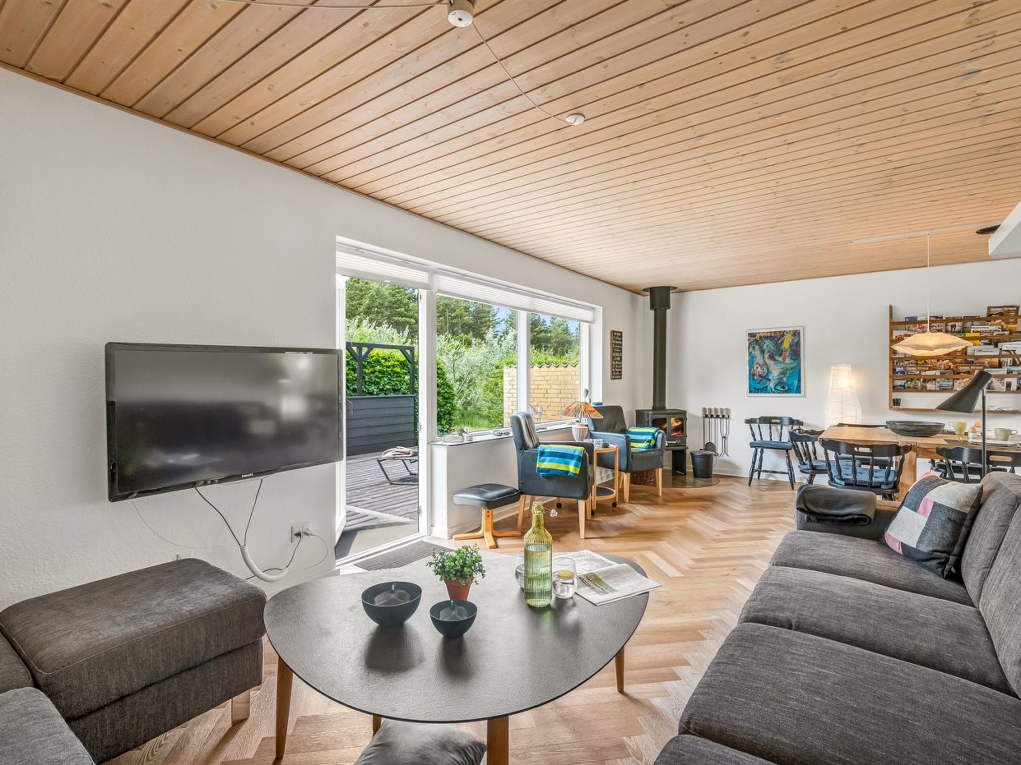 "Lavrans" - 2.5km from the sea - Binnen