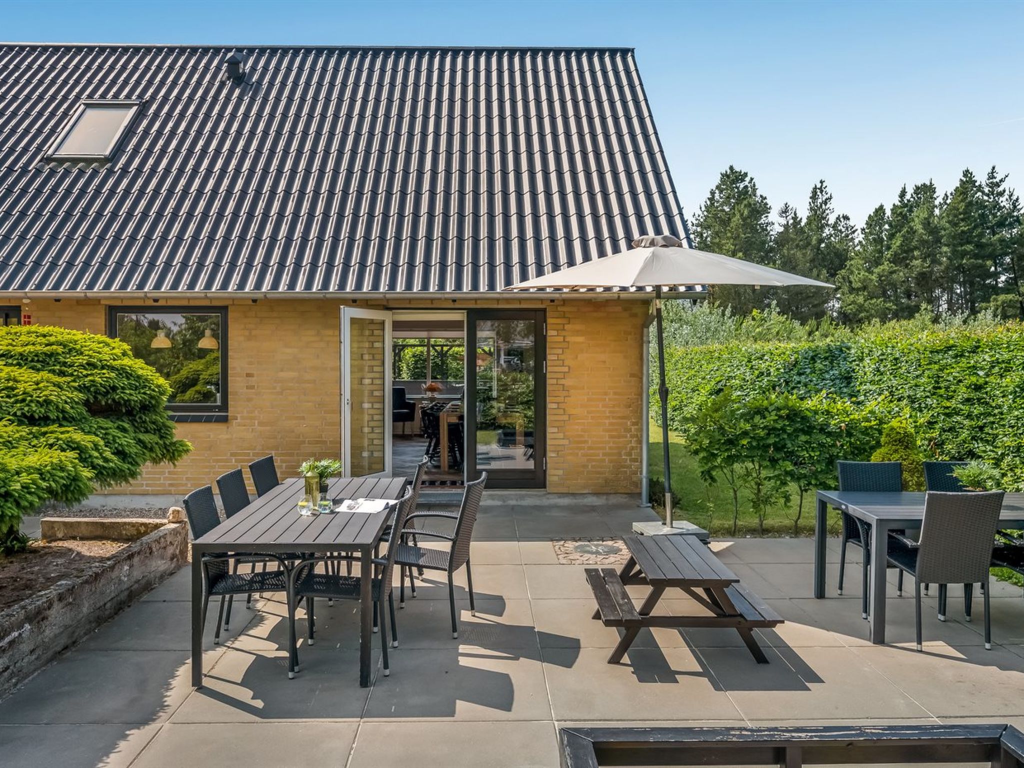 "Lavrans" - 2.5km from the sea - Buiten