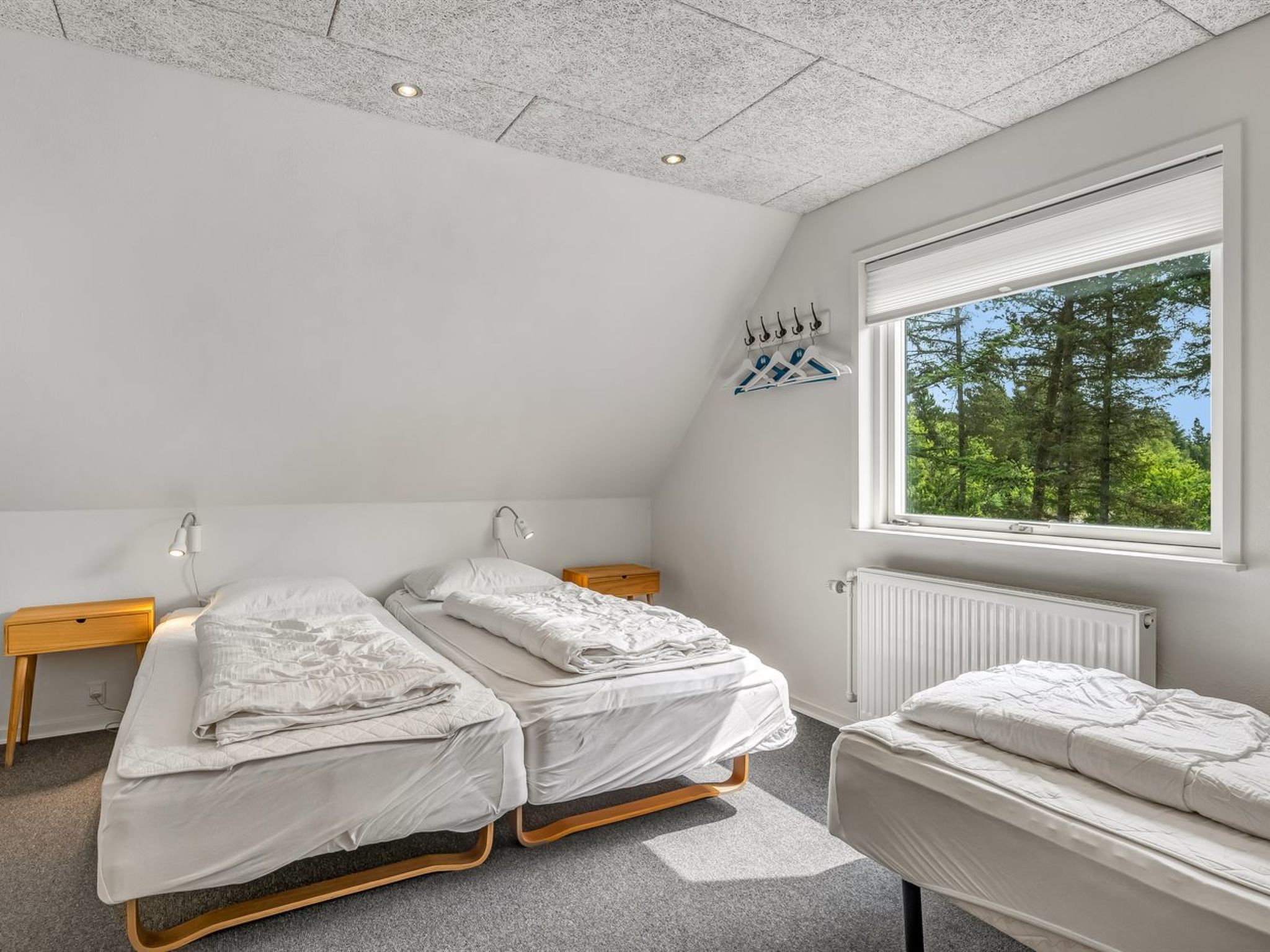 "Lavrans" - 2.5km from the sea - Binnen