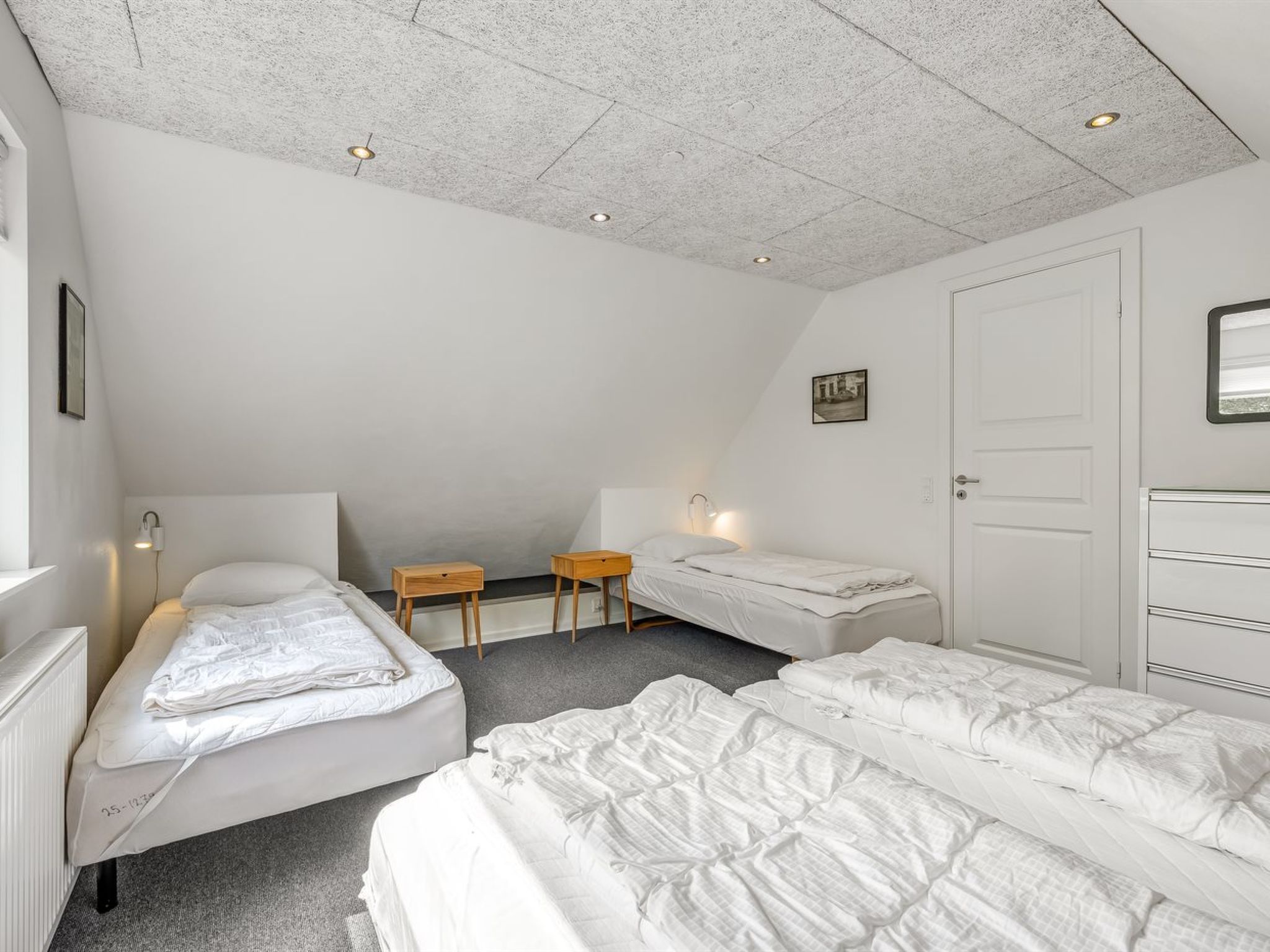 "Lavrans" - 2.5km from the sea - Binnen