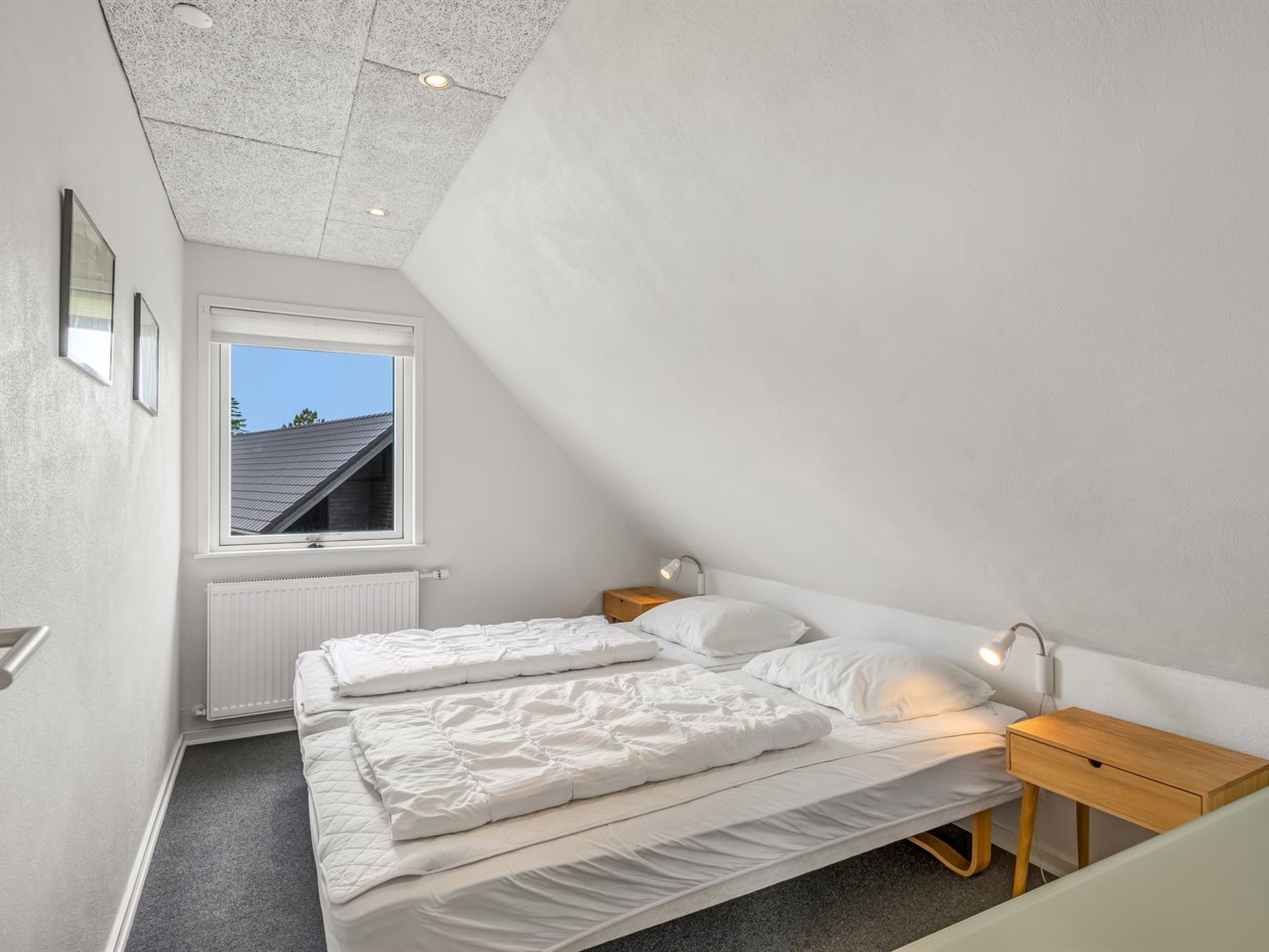 "Lavrans" - 2.5km from the sea - Binnen