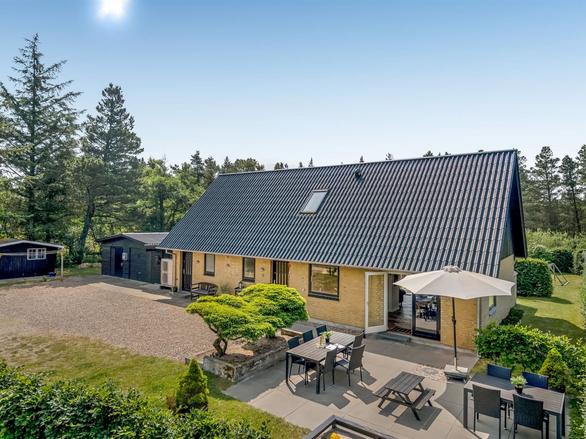 "Lavrans" - 2.5km from the sea - Buiten