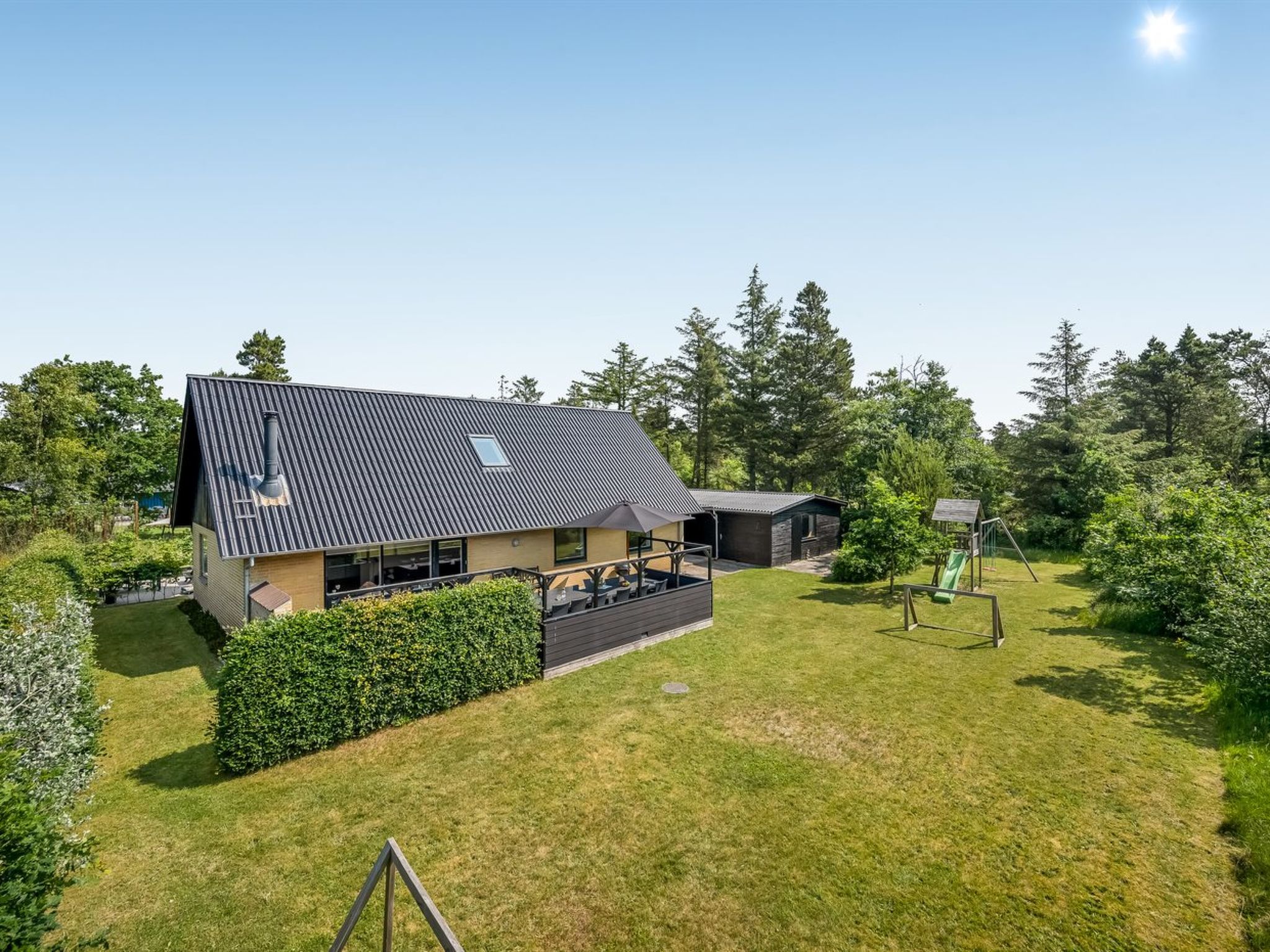 "Lavrans" - 2.5km from the sea - Buiten